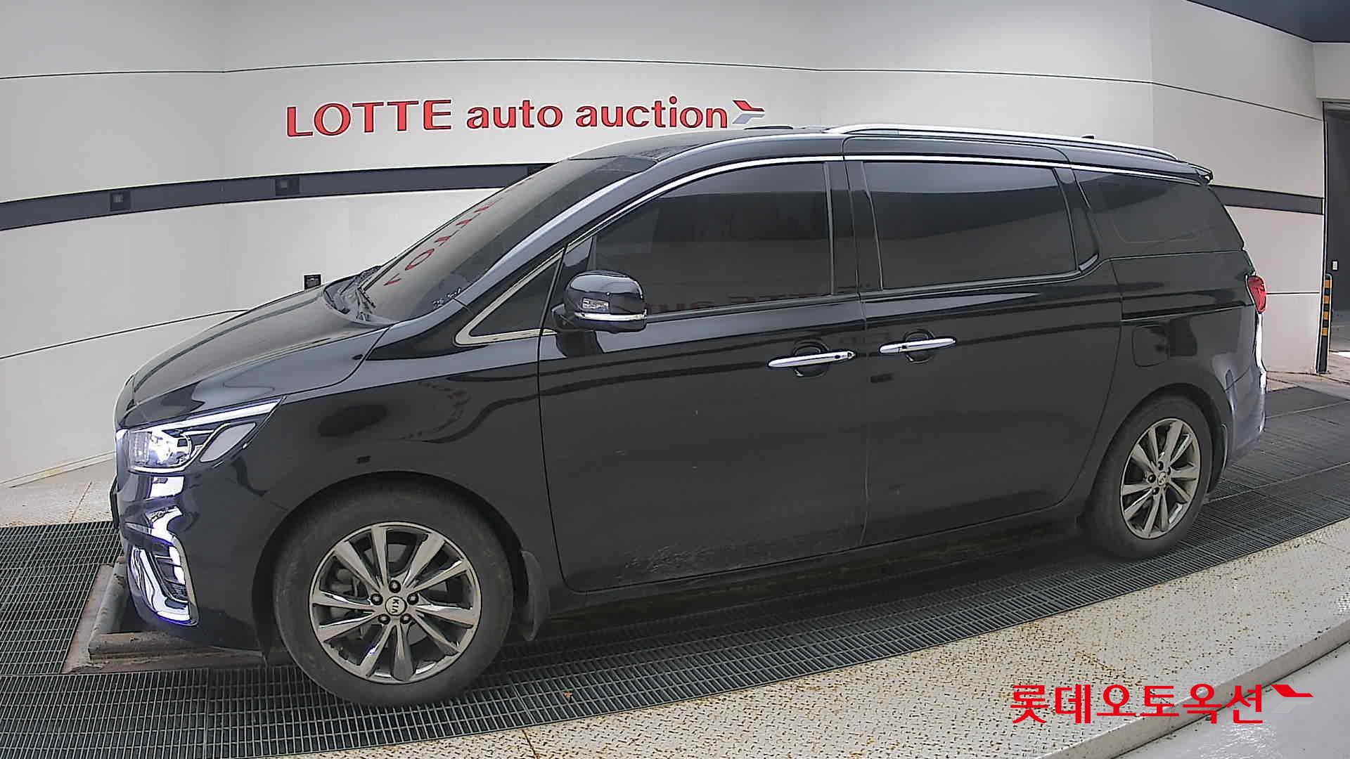 Kia Carnival Limousine id 3441804 из Кореи 12