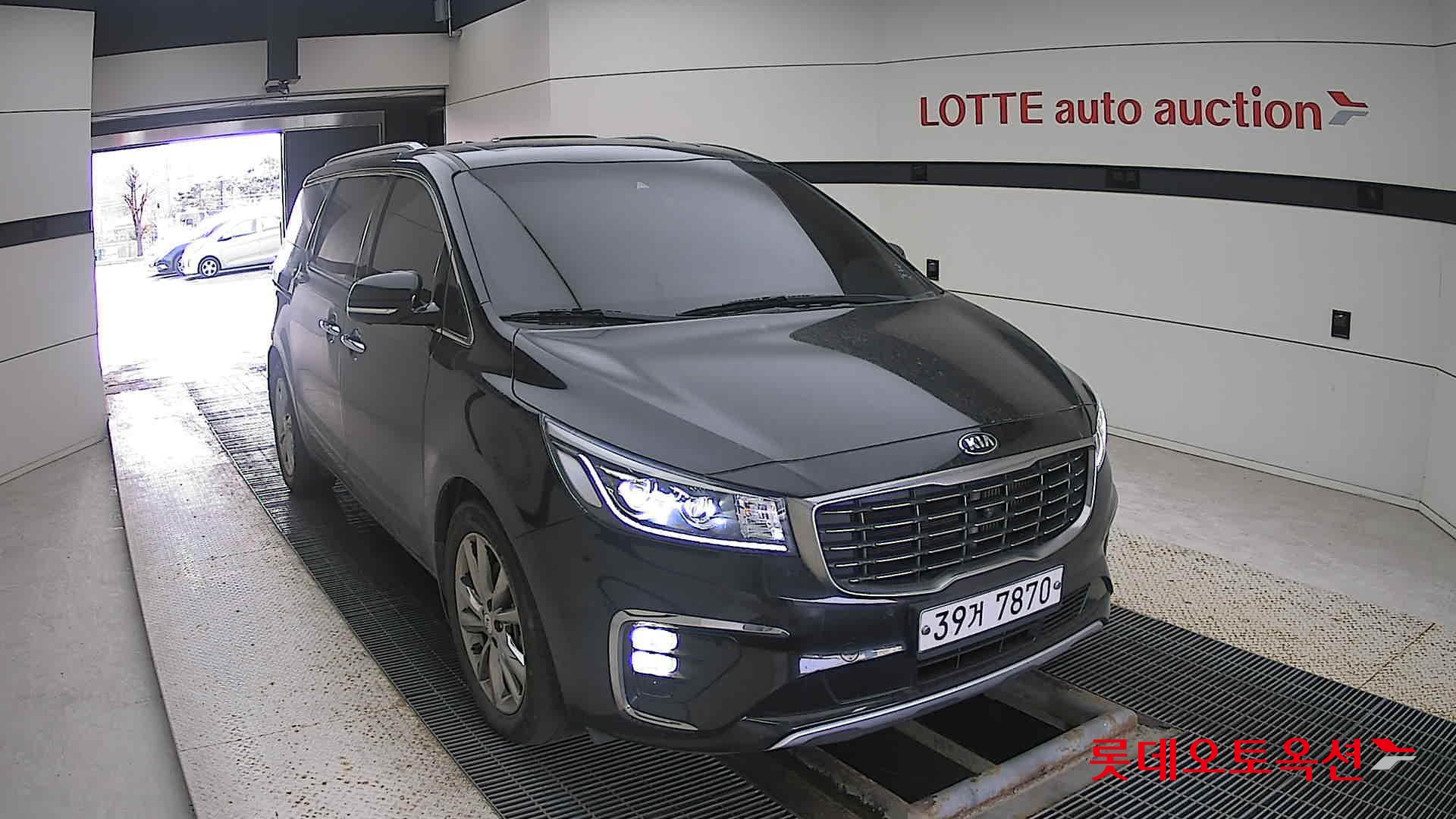 Kia Carnival Limousine id 3441804 из Кореи 15