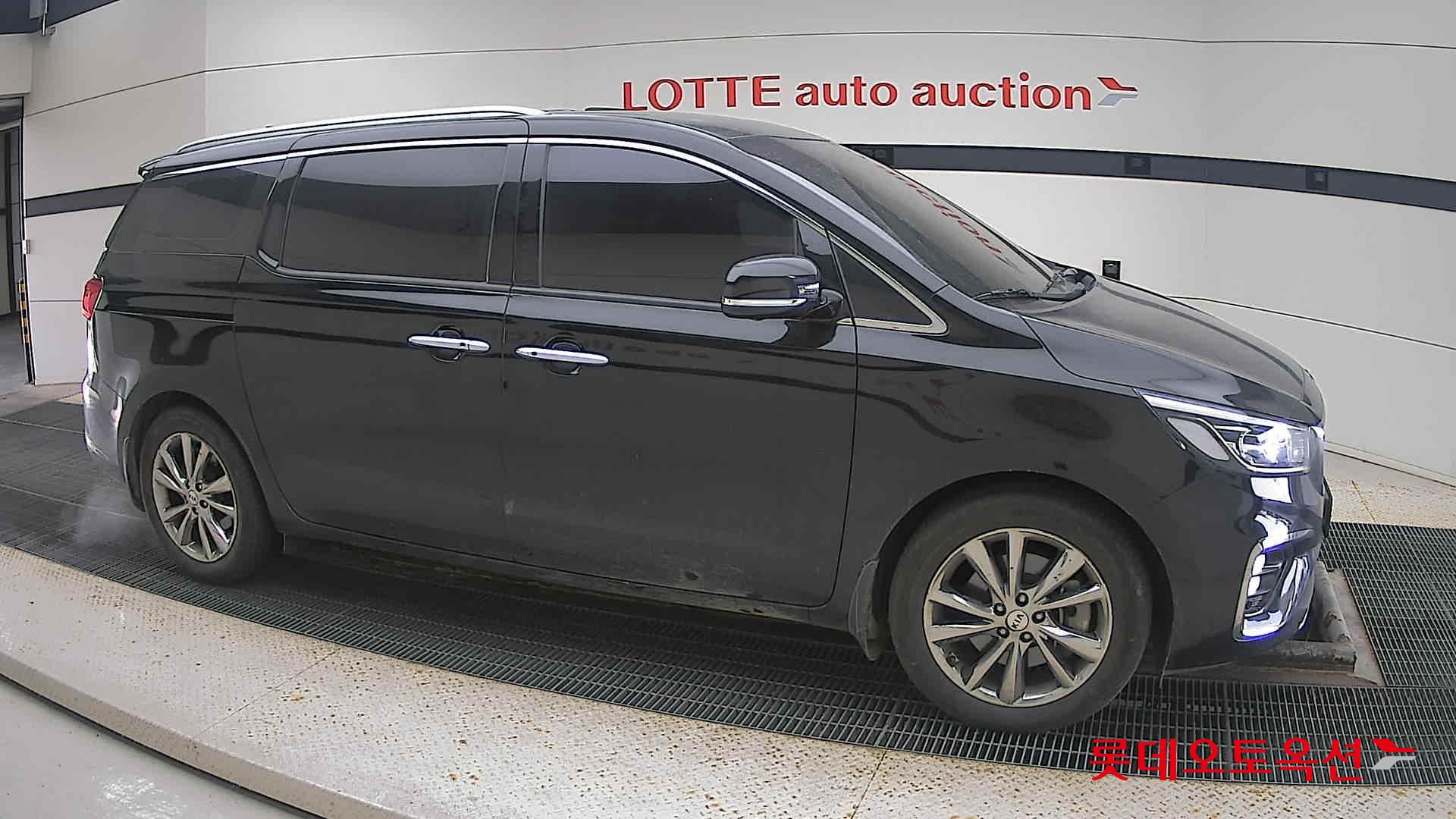 Kia Carnival Limousine id 3441804 из Кореи 17