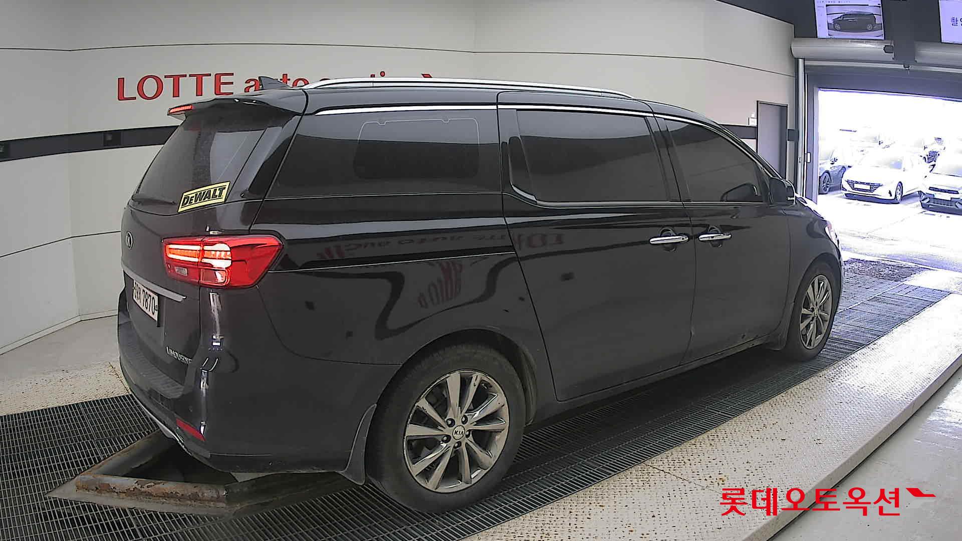 Kia Carnival Limousine id 3441804 из Кореи 19