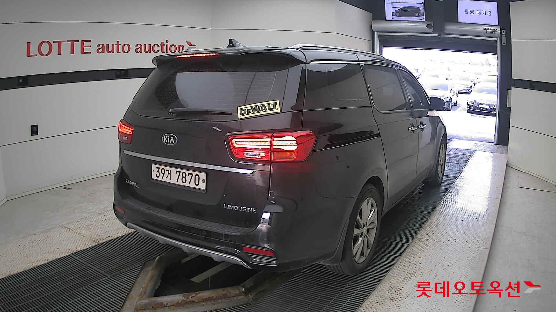 Kia Carnival Limousine id 3441804 из Кореи 20