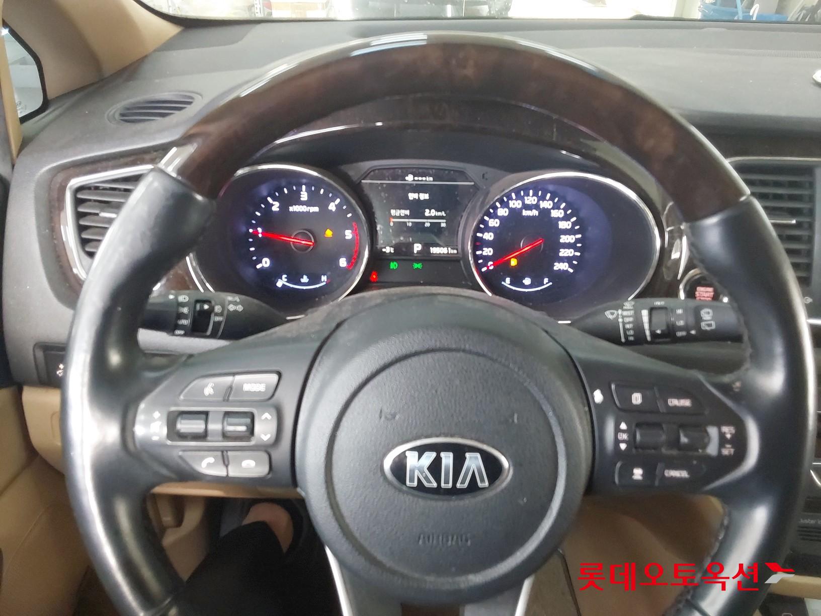 Kia Carnival Limousine id 3441804 из Кореи 29