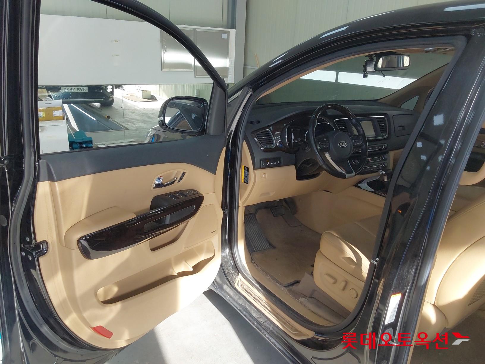 Kia Carnival Limousine id 3441804 из Кореи 34