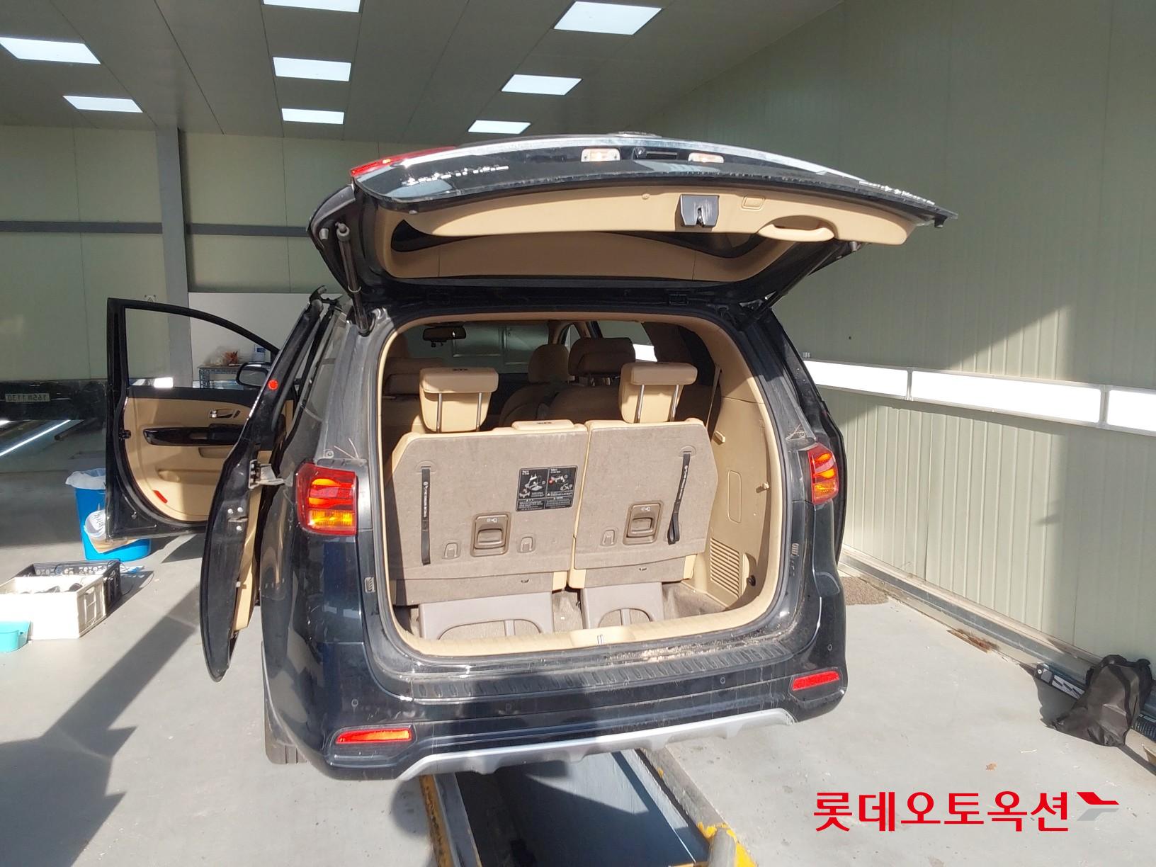 Kia Carnival Limousine id 3441804 из Кореи 37