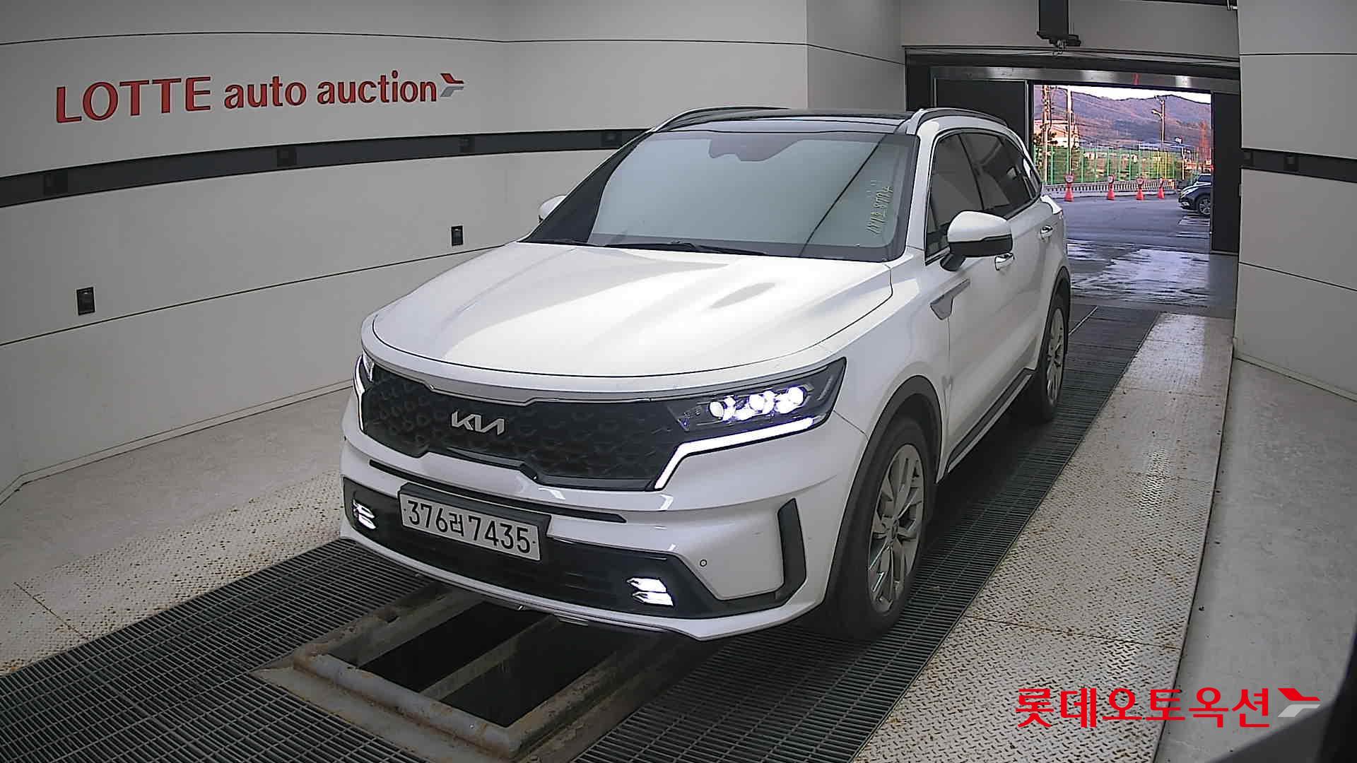 Kia Sorento 2023 Белый из Кореи