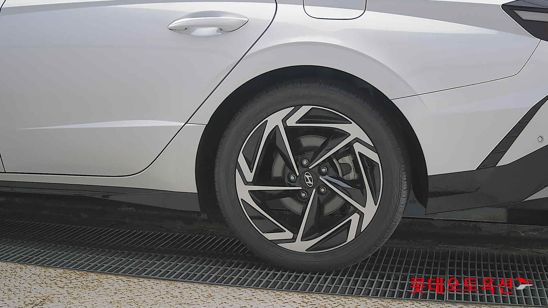 Hyundai Sonata Hybrid id 3441806 из Кореи 22