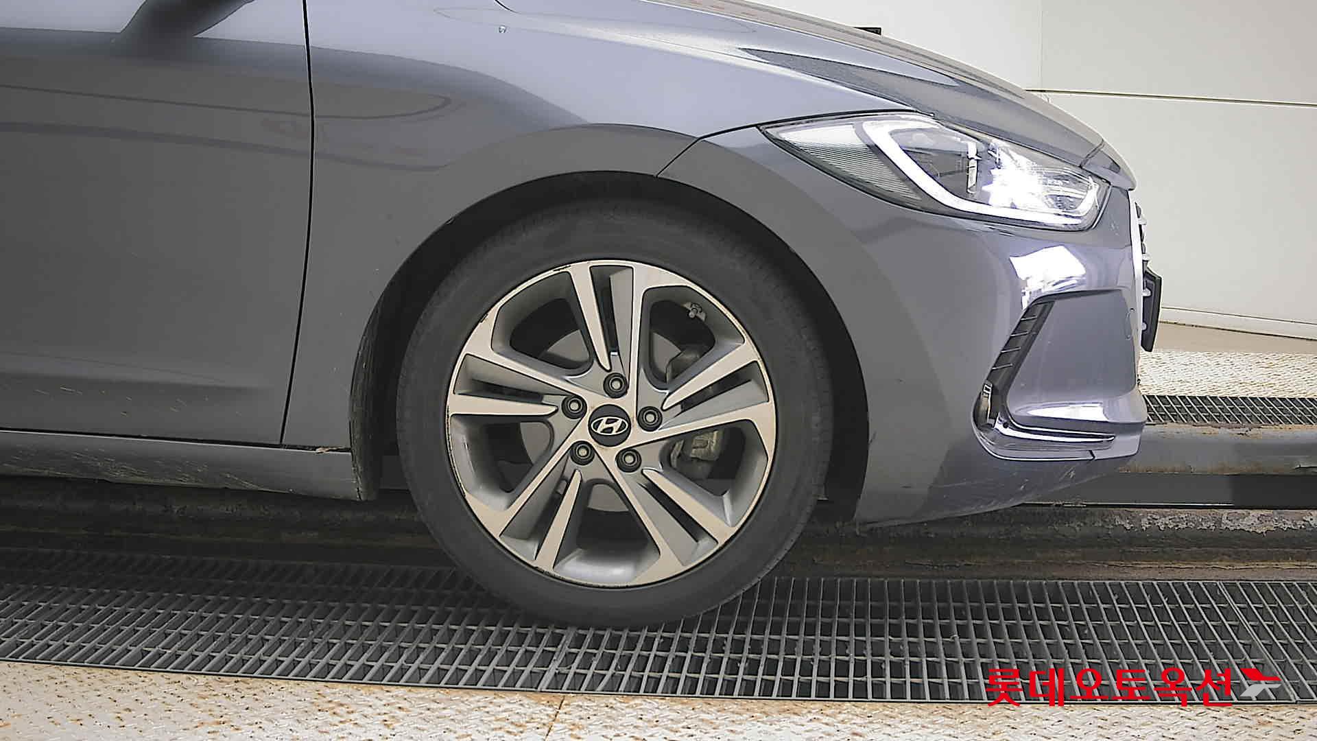 Hyundai Avante id 3441752 из Кореи 23