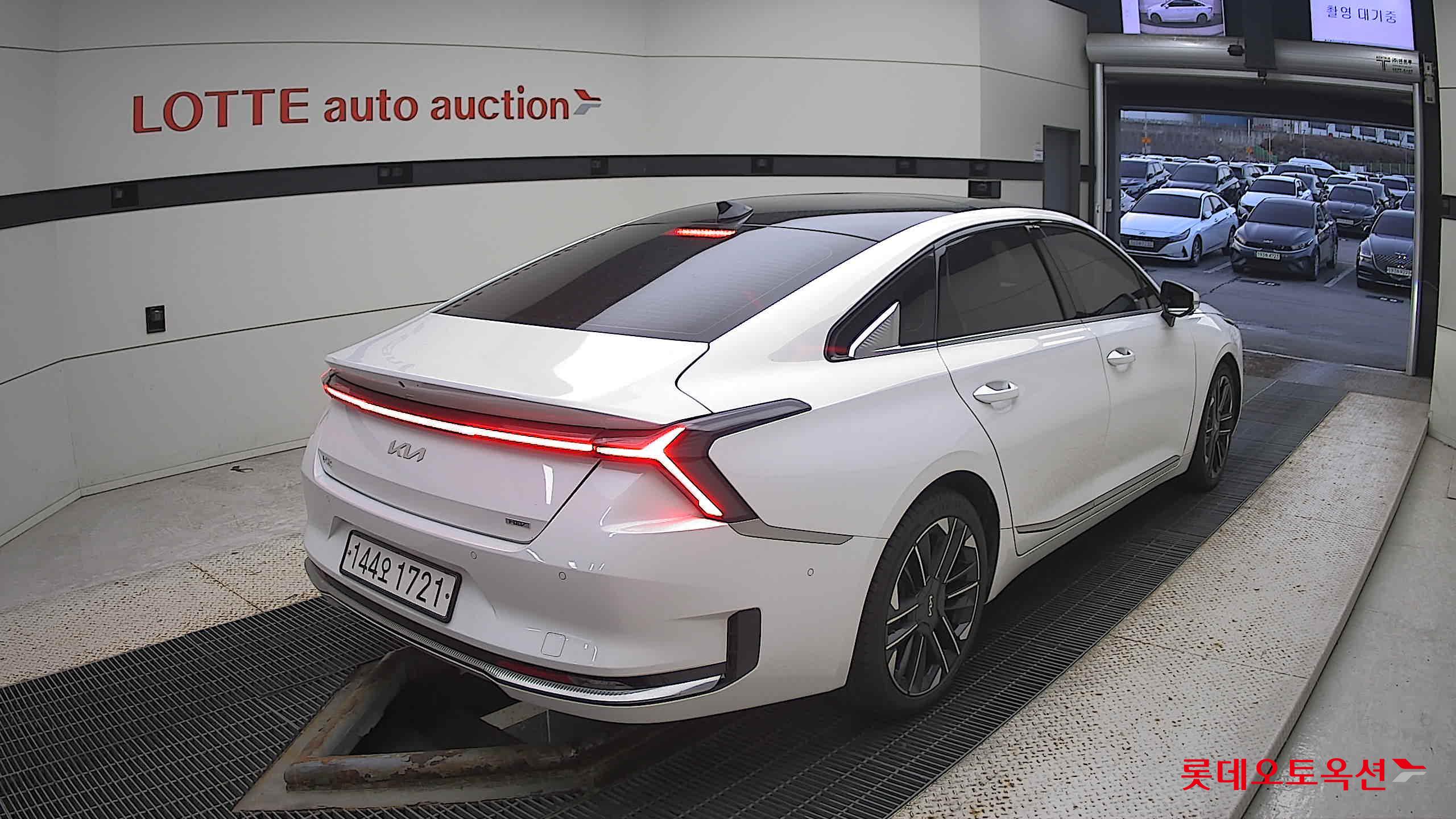 Kia K8 Hybrid 2025 Белый из Кореи, фото 4