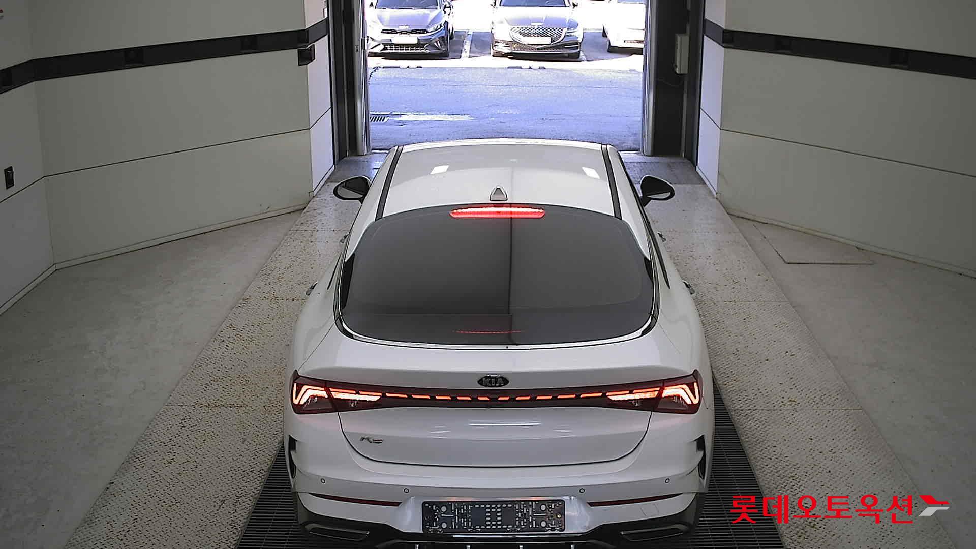 Kia K5 2021 Белый из Кореи, фото 5