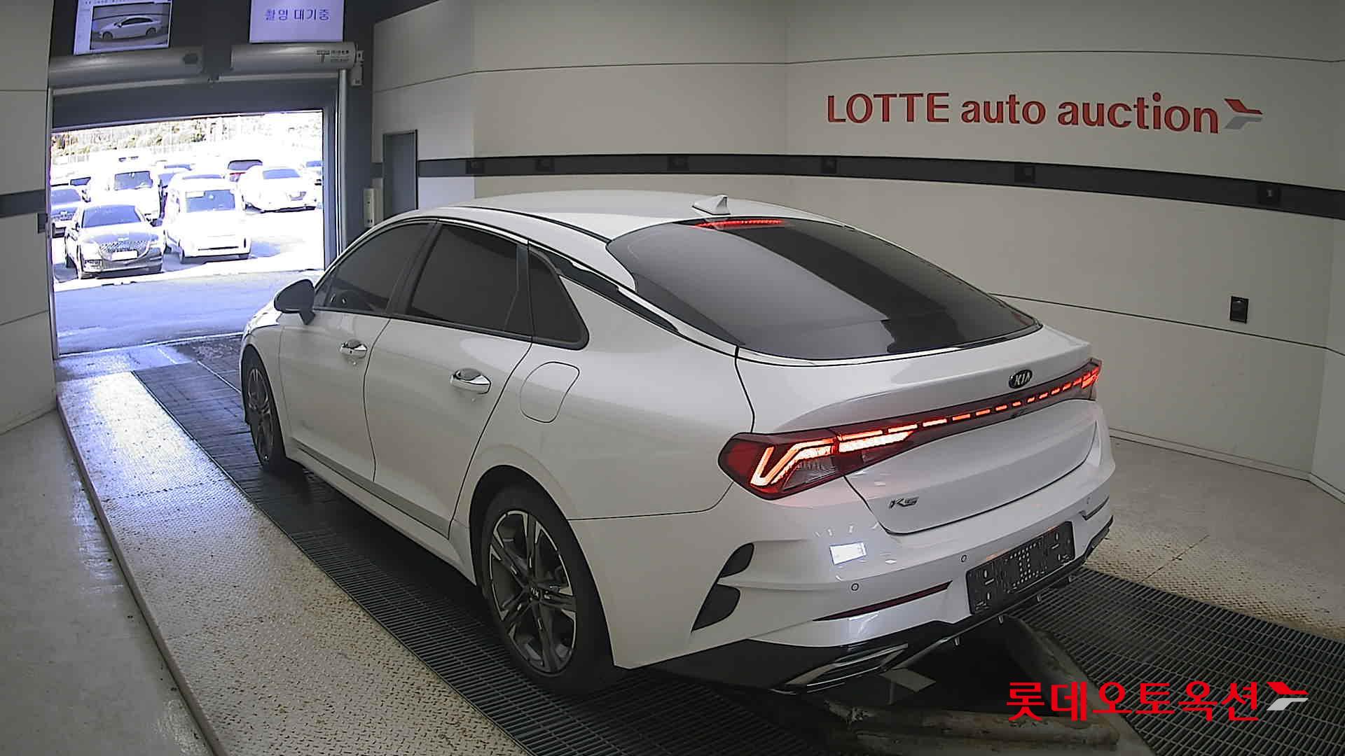 Kia K5 2021 Белый из Кореи, фото 6