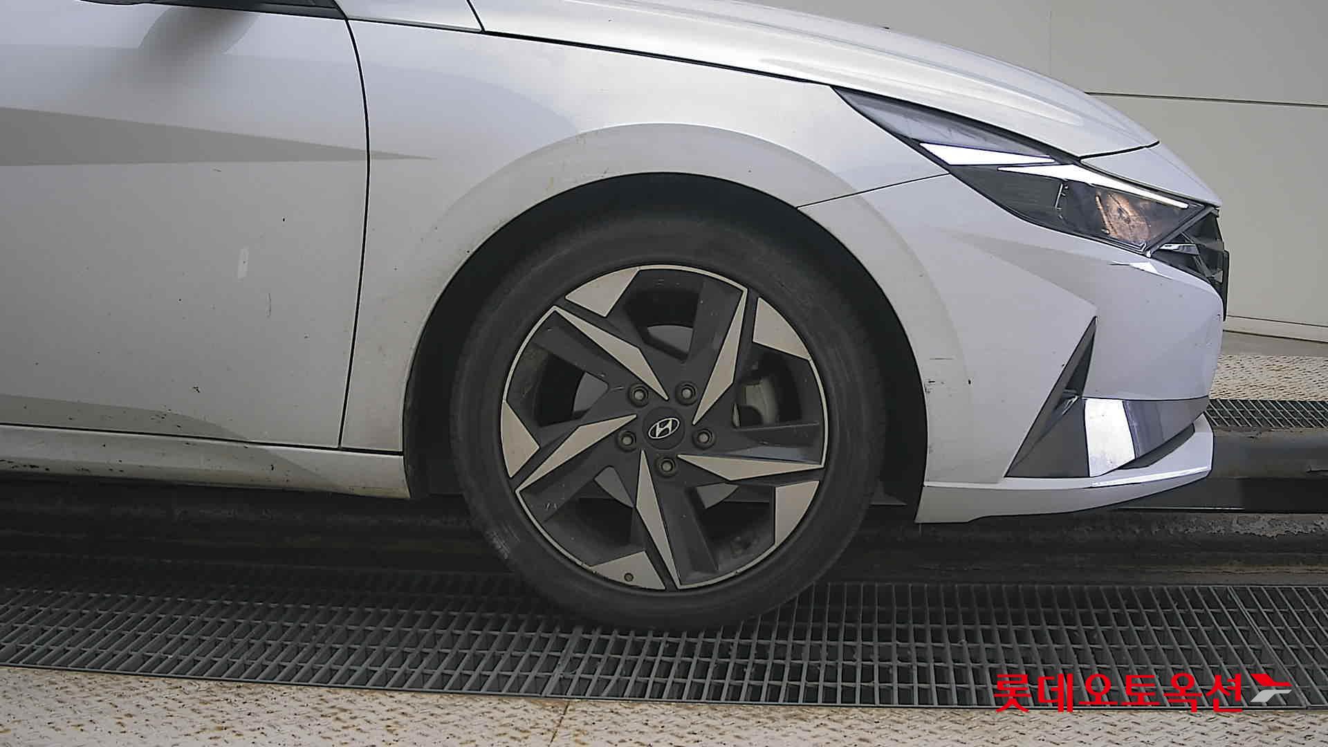 Hyundai Avante id 3441735 из Кореи 23