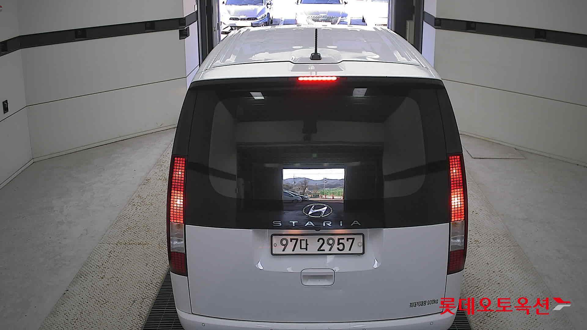 Hyundai Staria 2022 Белый из Кореи, фото 5