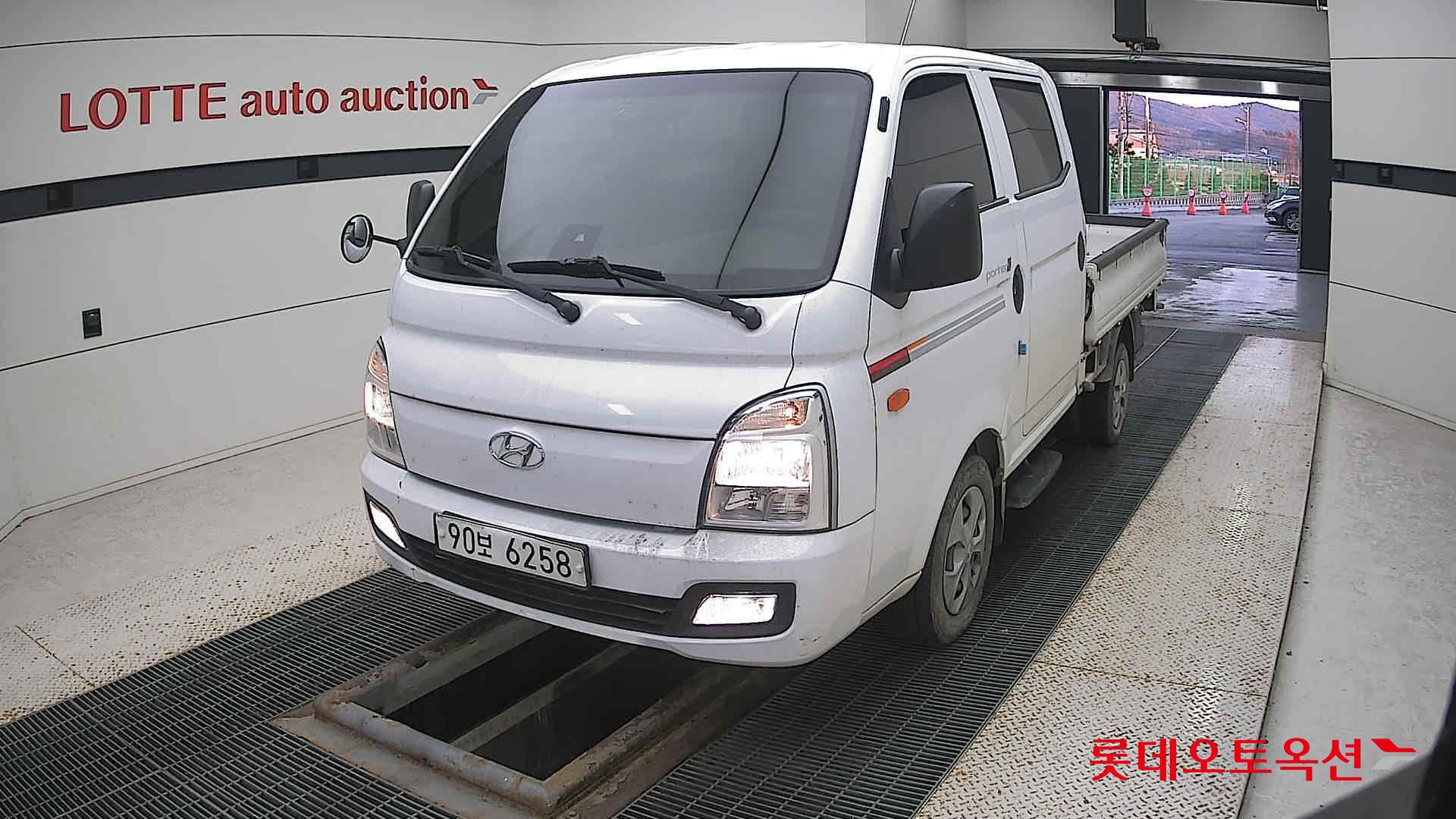 Hyundai Porter II 2022 Белый из Кореи