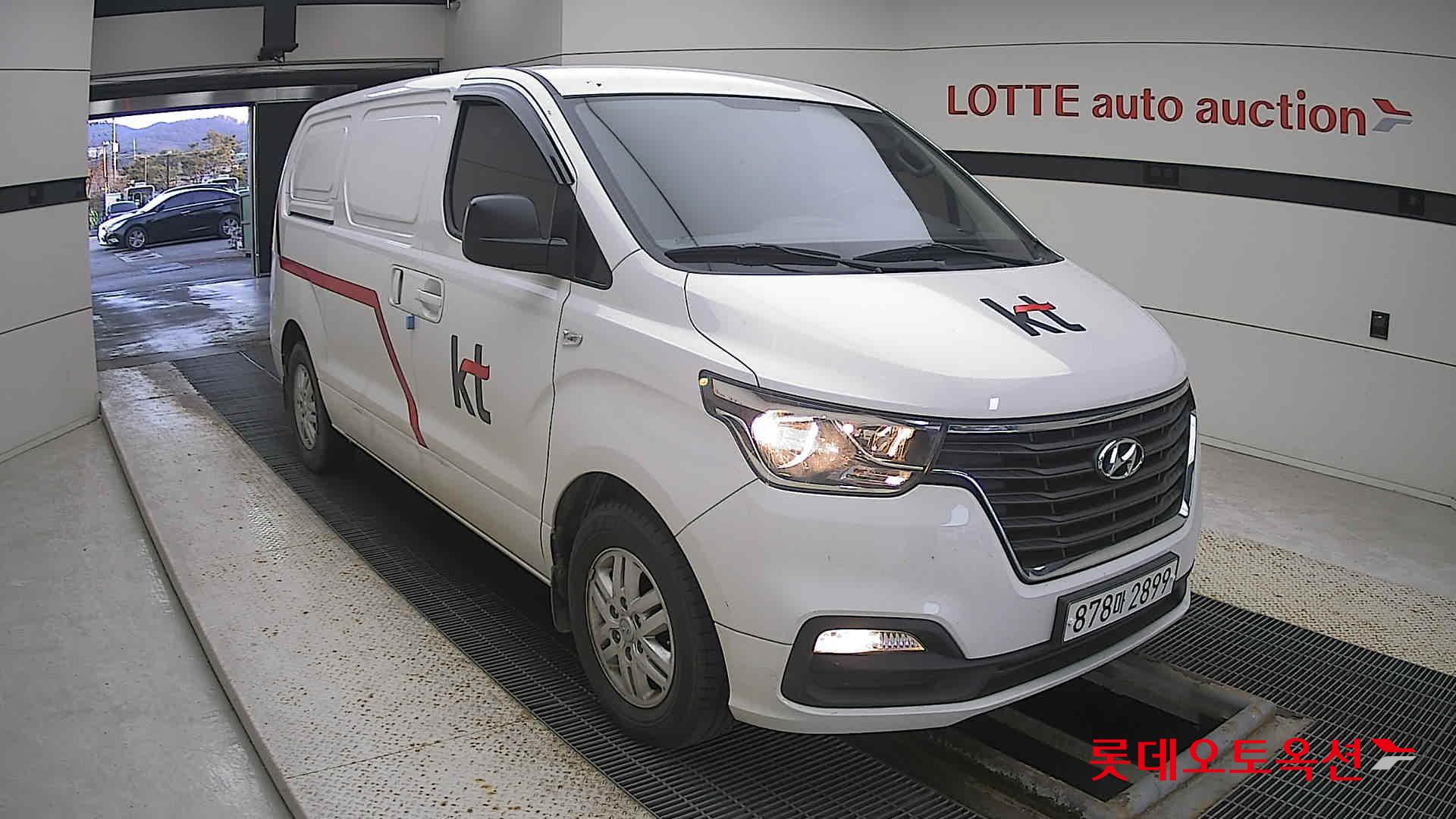 Hyundai Grand Starex 2019 Белый из Кореи, фото 2