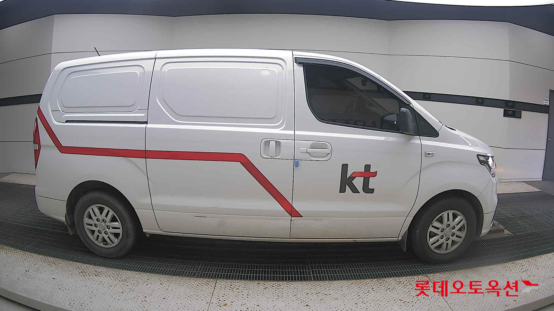 Hyundai Grand Starex 2019 Белый из Кореи, фото 3