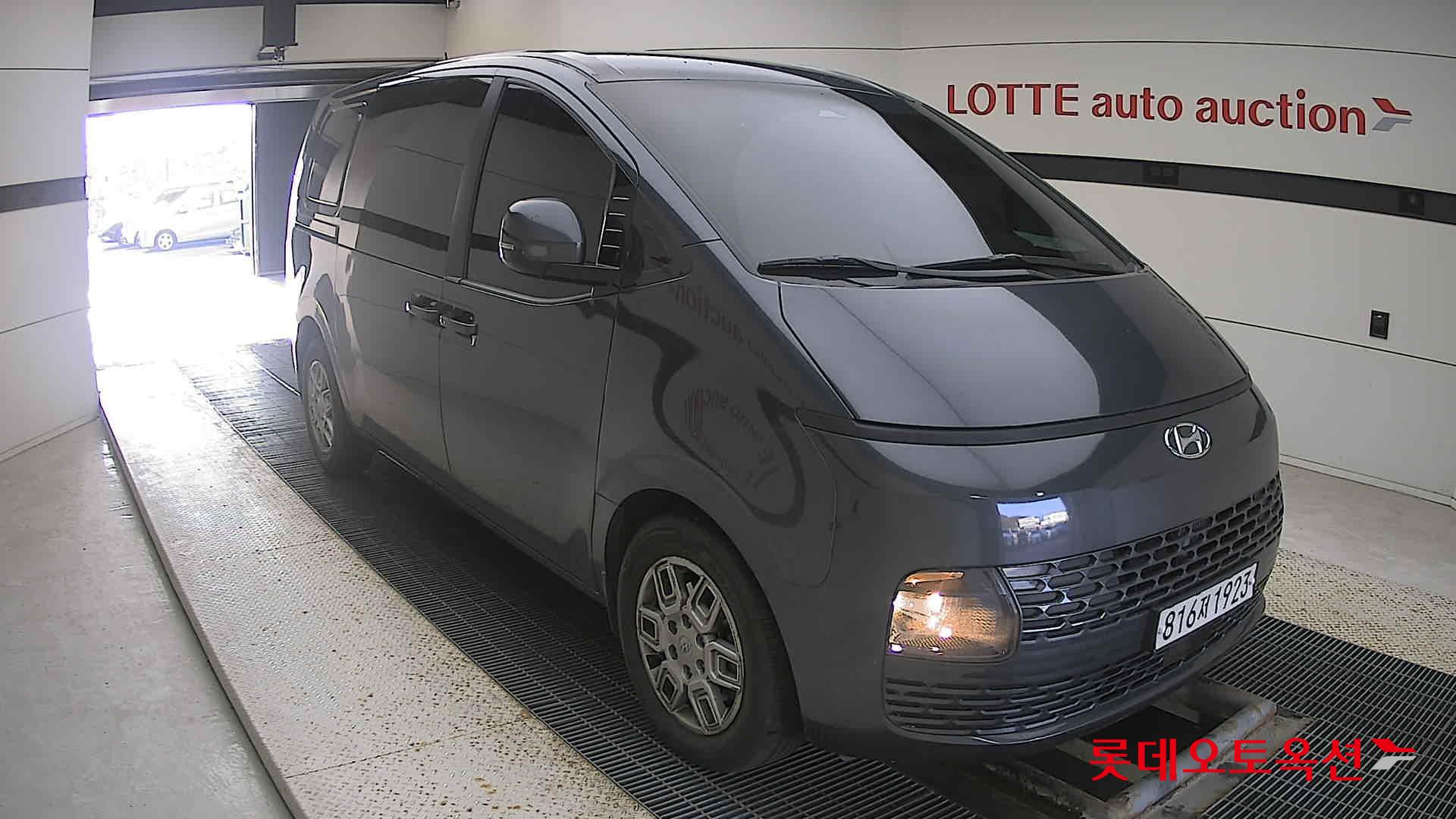 Hyundai Staria 2022 Другое из Кореи, фото 2