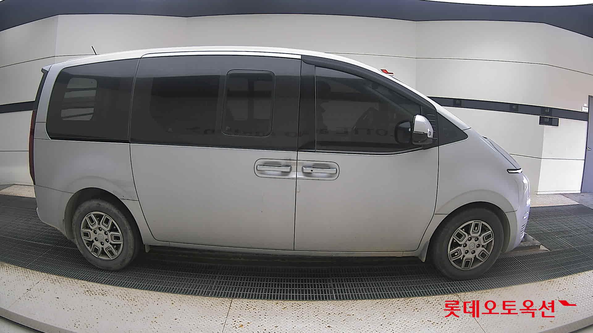 Hyundai Staria 2022 Другое из Кореи, фото 3