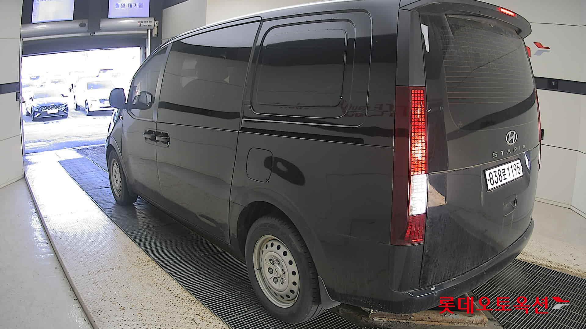 Hyundai Staria 2022 Черный из Кореи, фото 6