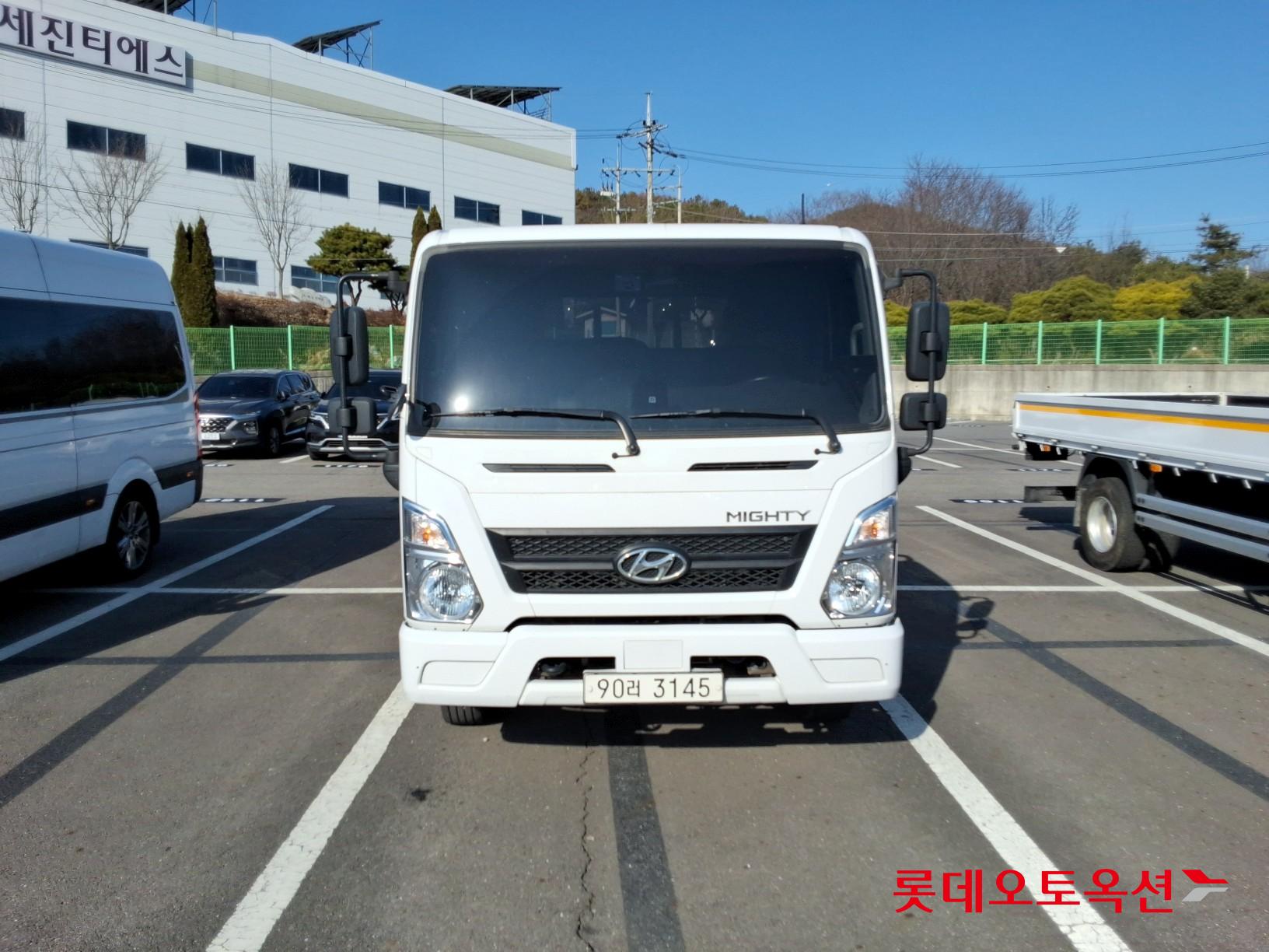 Hyundai Mighty 2022 Белый из Кореи, фото 2