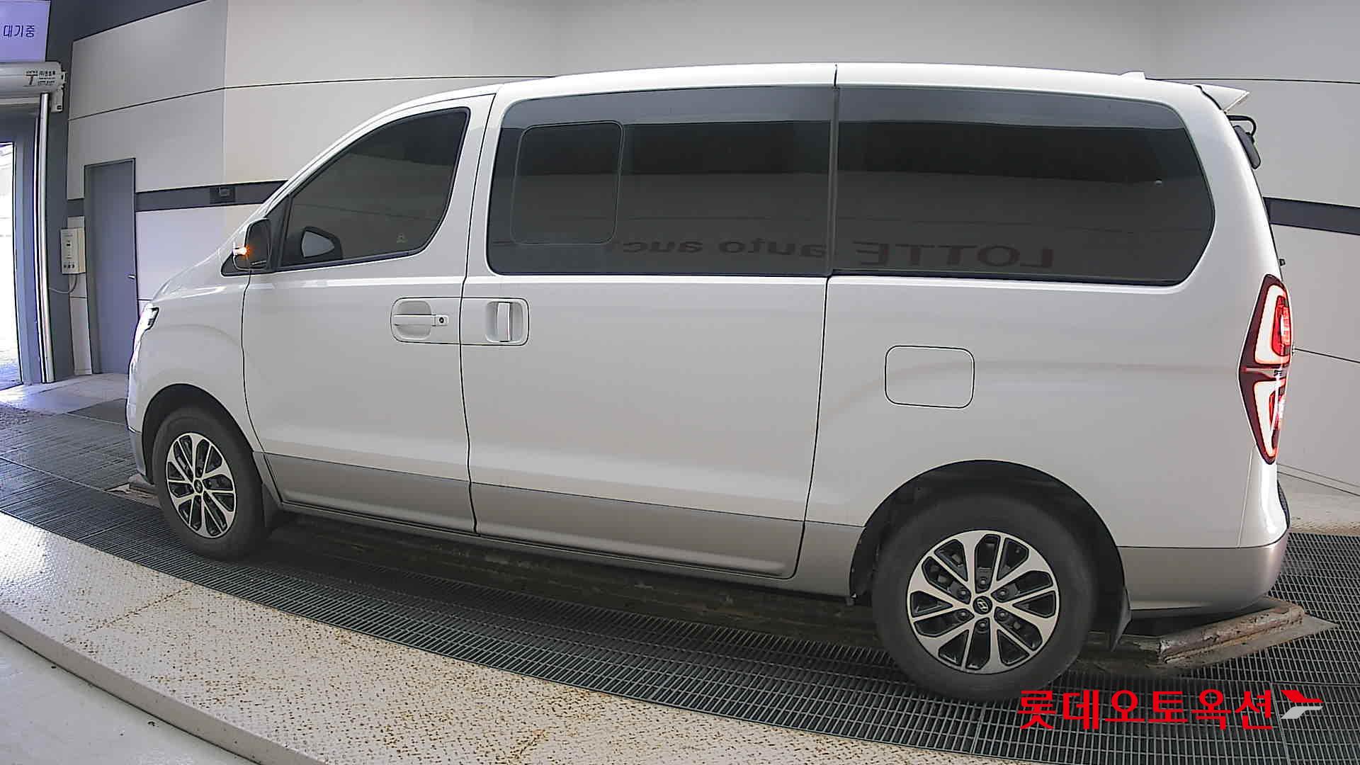 Hyundai Grand Starex id 3441756 из Кореи 11