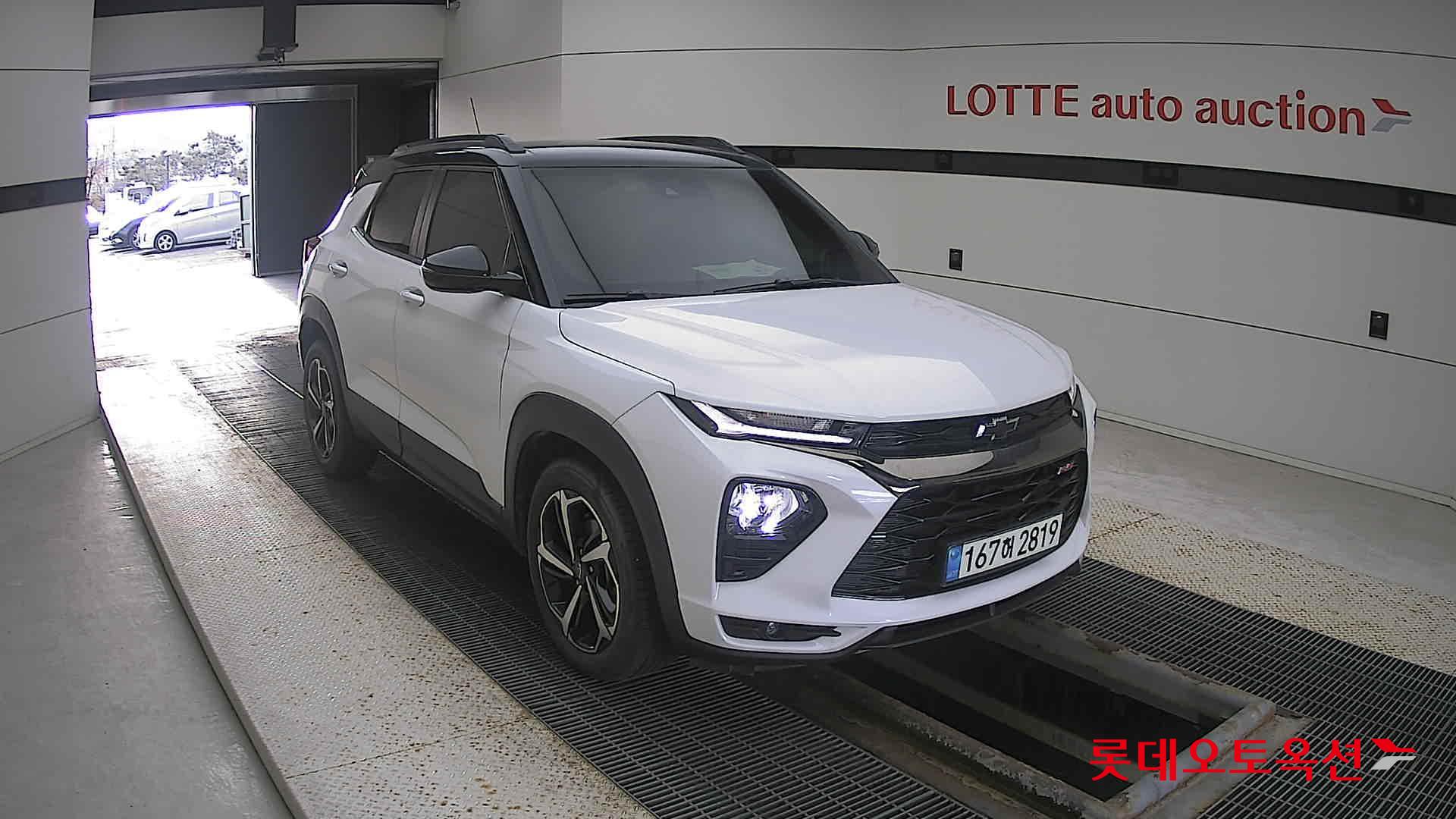 Korea G M TrailBlazer 1.35 Turbo FWD 2021 Белый из Кореи, фото 2