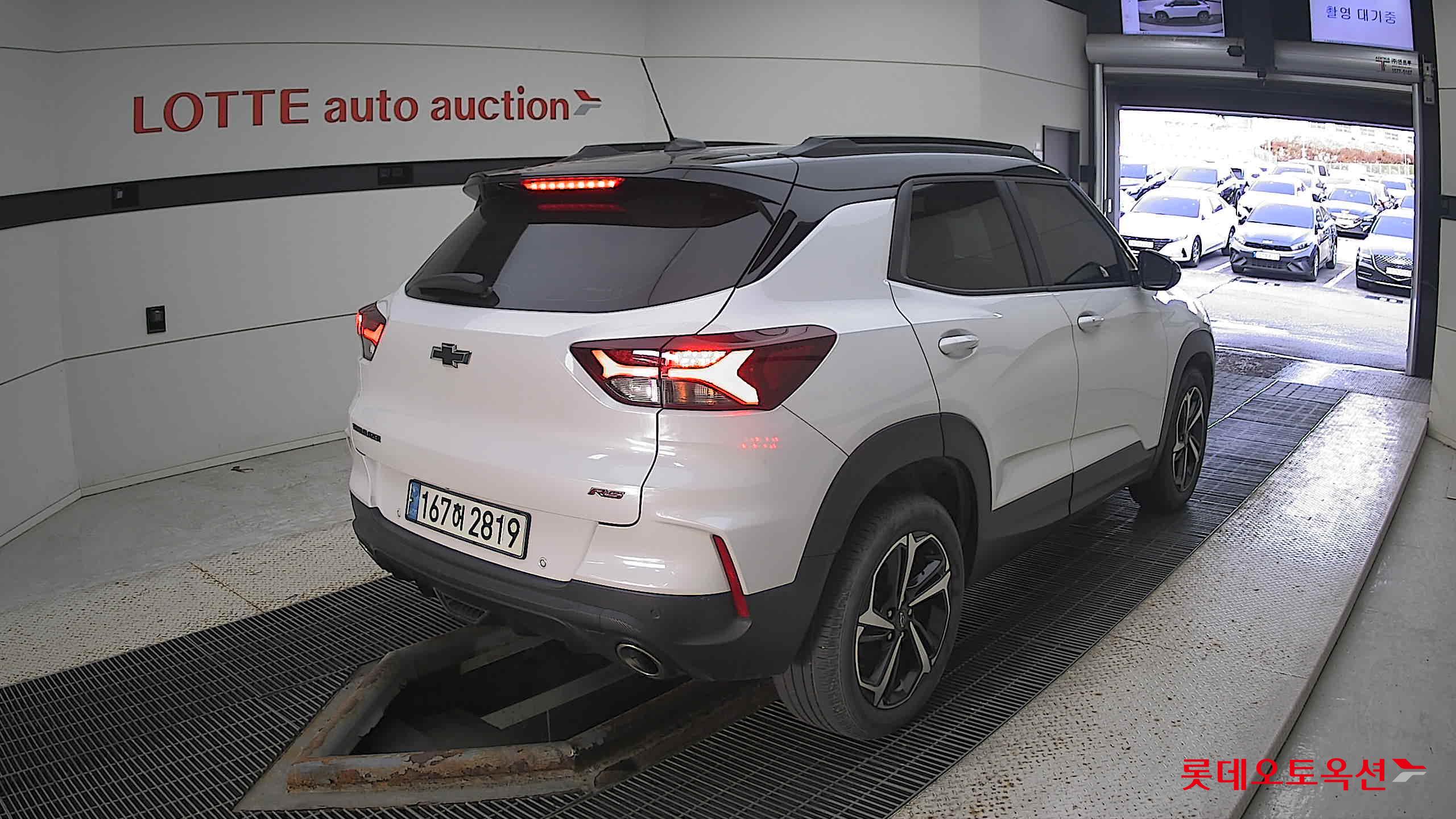 Korea G M TrailBlazer 1.35 Turbo FWD 2021 Белый из Кореи, фото 4