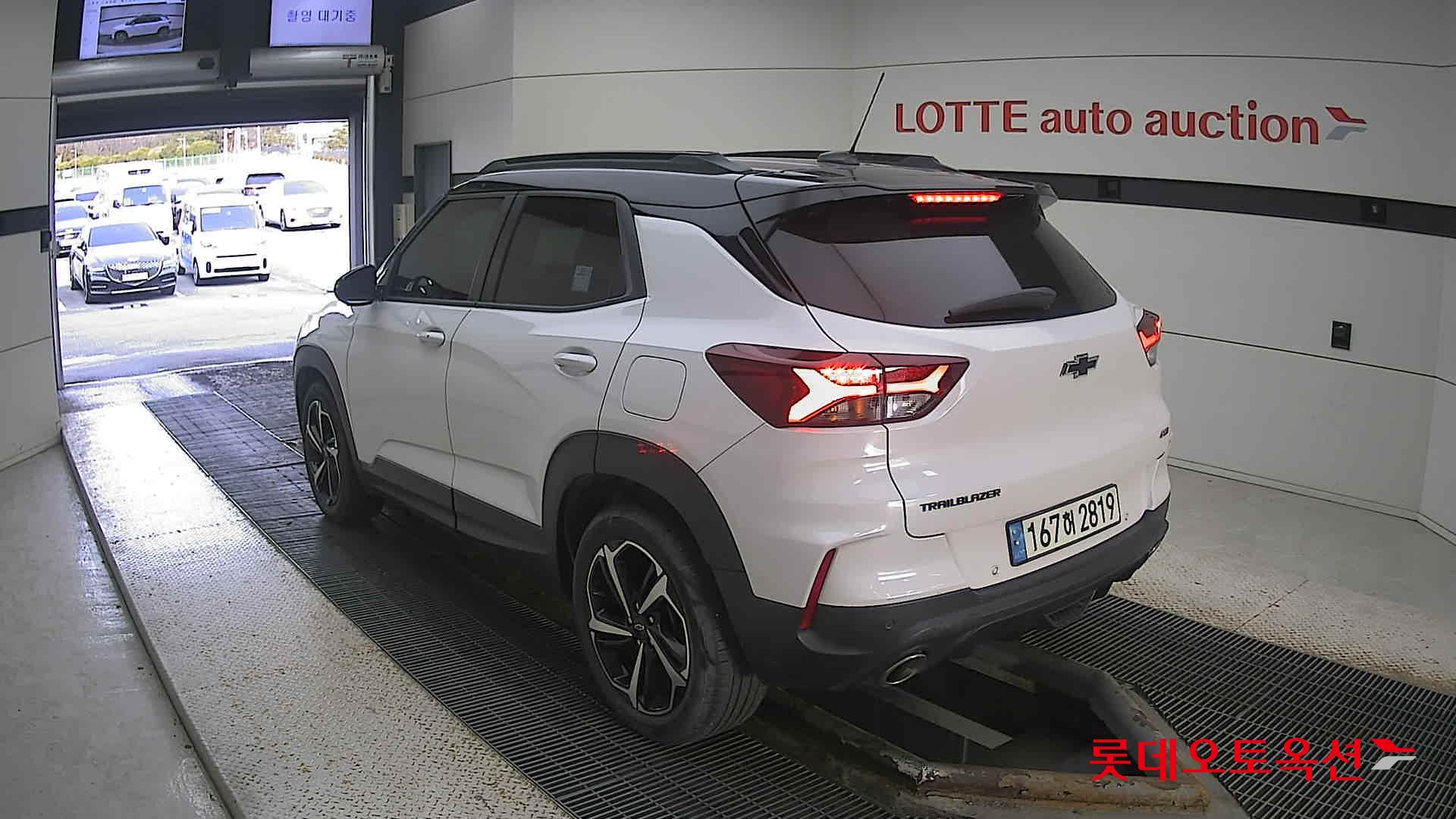 Korea G M TrailBlazer 1.35 Turbo FWD 2021 Белый из Кореи, фото 6