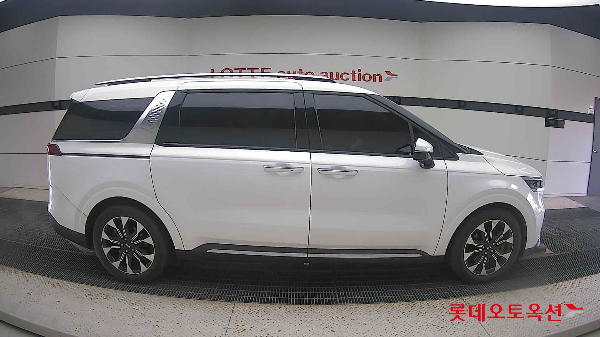Kia Carnival 2021 Белый из Кореи, фото 3
