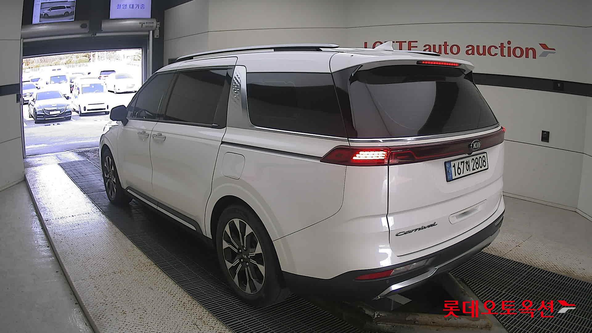 Kia Carnival 2021 Белый из Кореи, фото 6