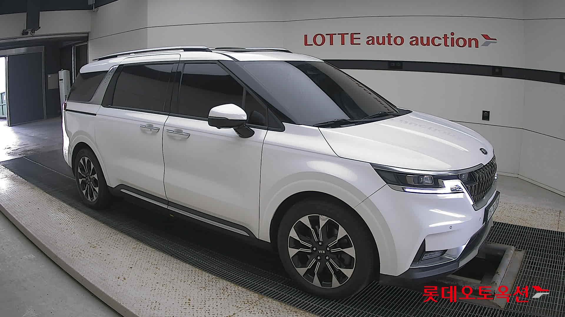 Kia Carnival id 3441795 из Кореи 16