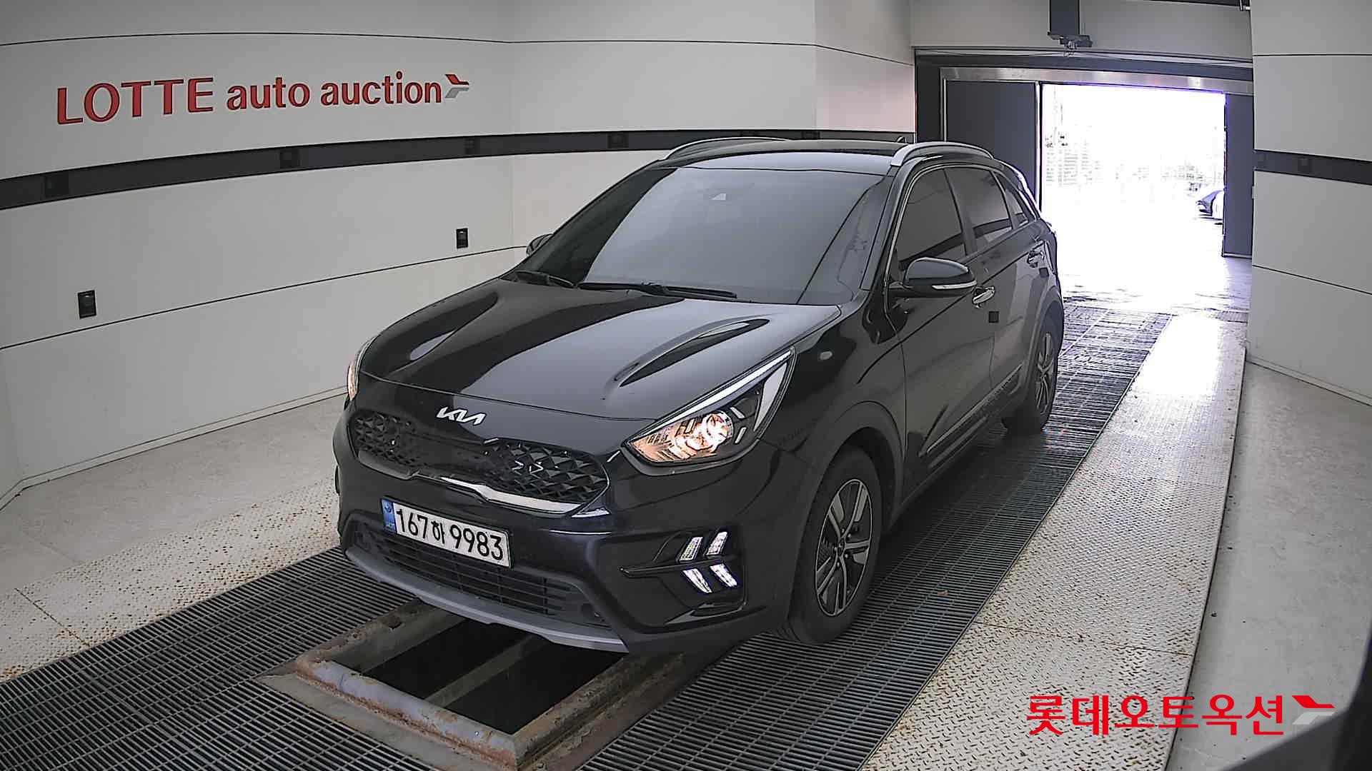 Kia Niro Hybrid 2022 Черный из Кореи