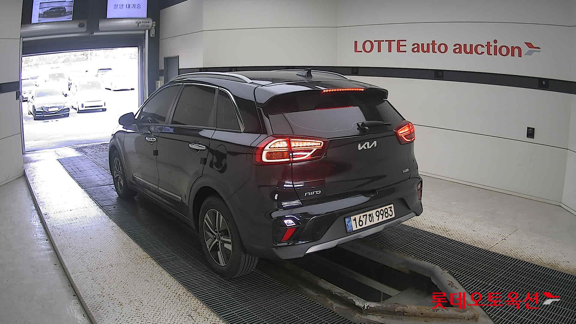 Kia Niro Hybrid 2022 Черный из Кореи, фото 6