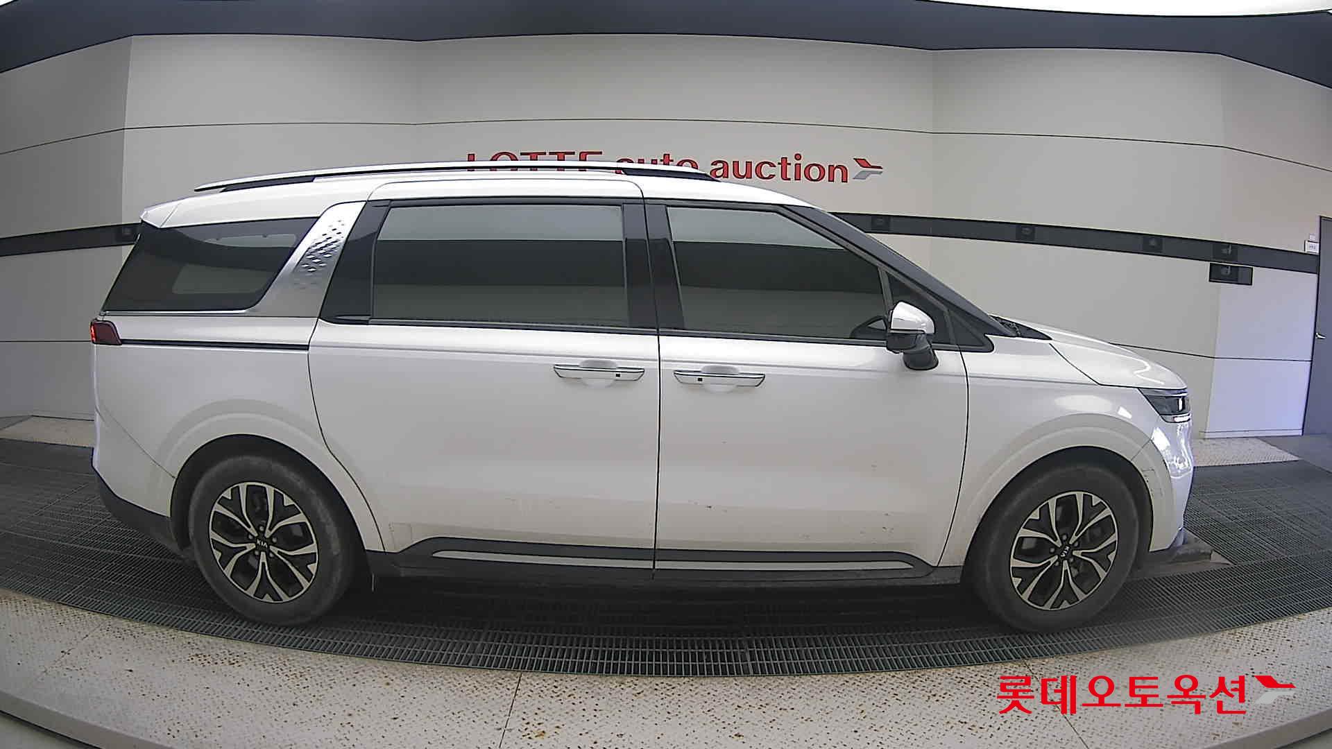 Kia Carnival 2021 Белый из Кореи, фото 3