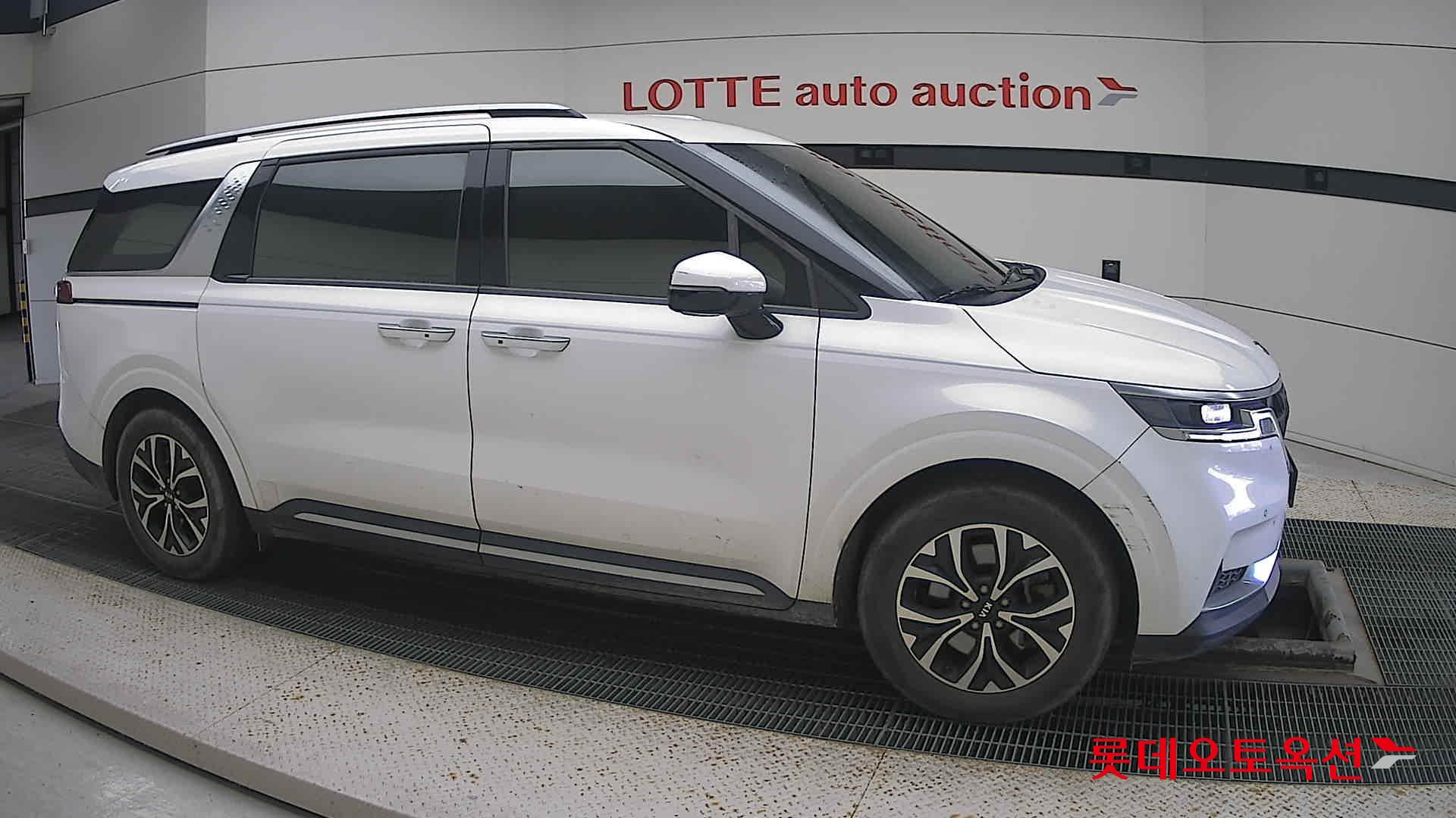 Kia Carnival id 3441777 из Кореи 17