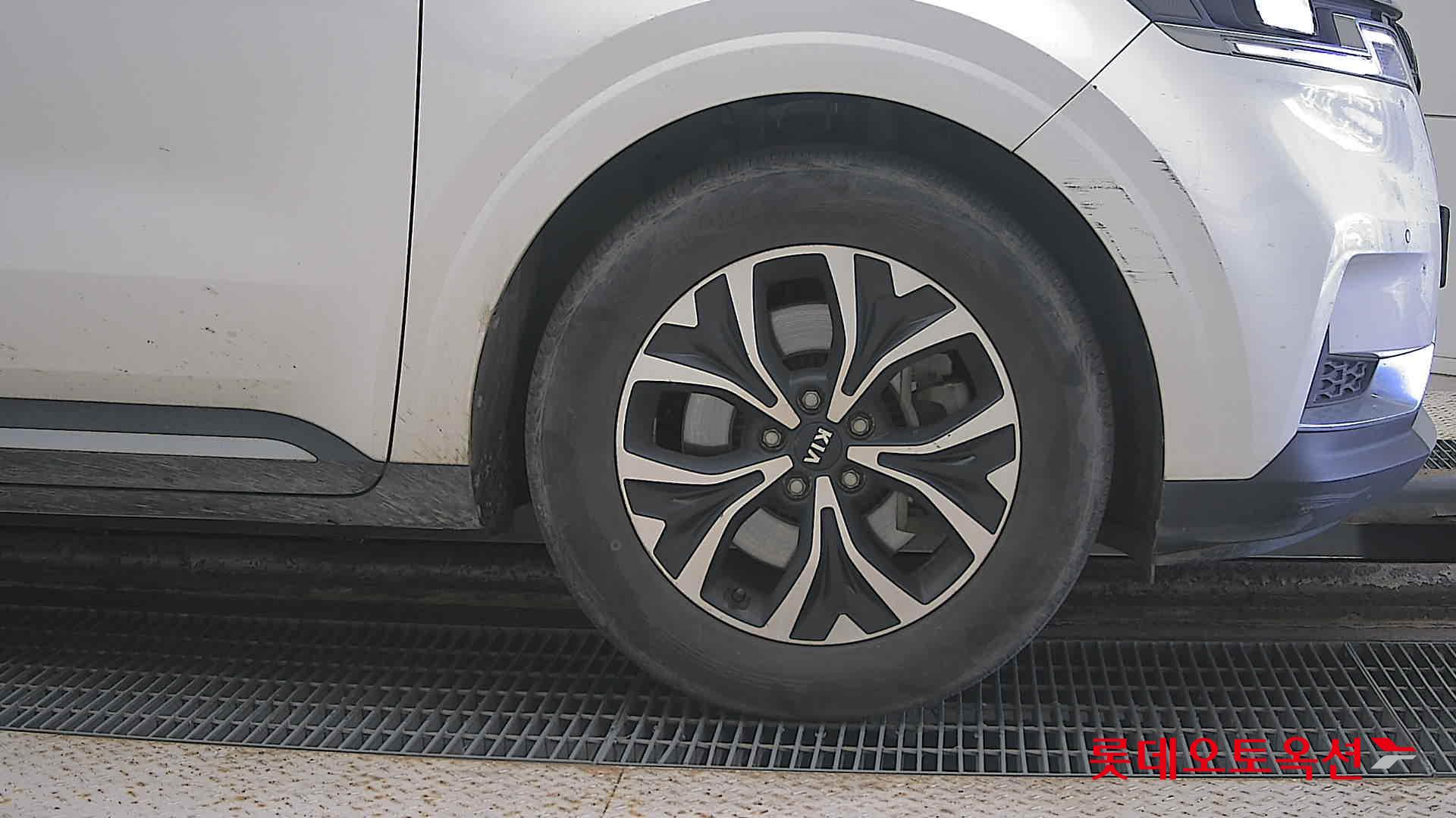 Kia Carnival id 3441777 из Кореи 23