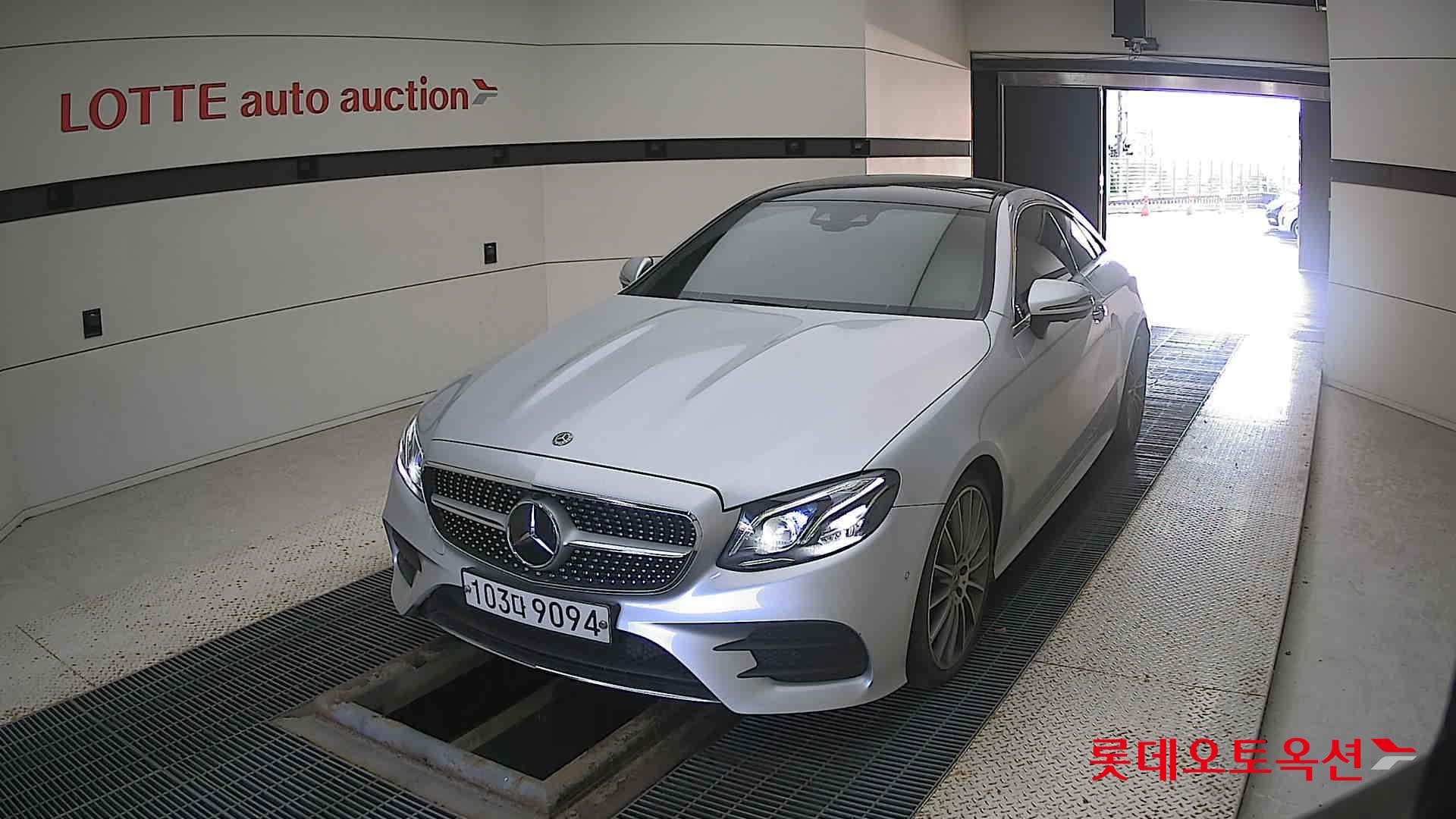 Mercedes-Benz E450 4Matic Coupe 2019 Другое из Кореи