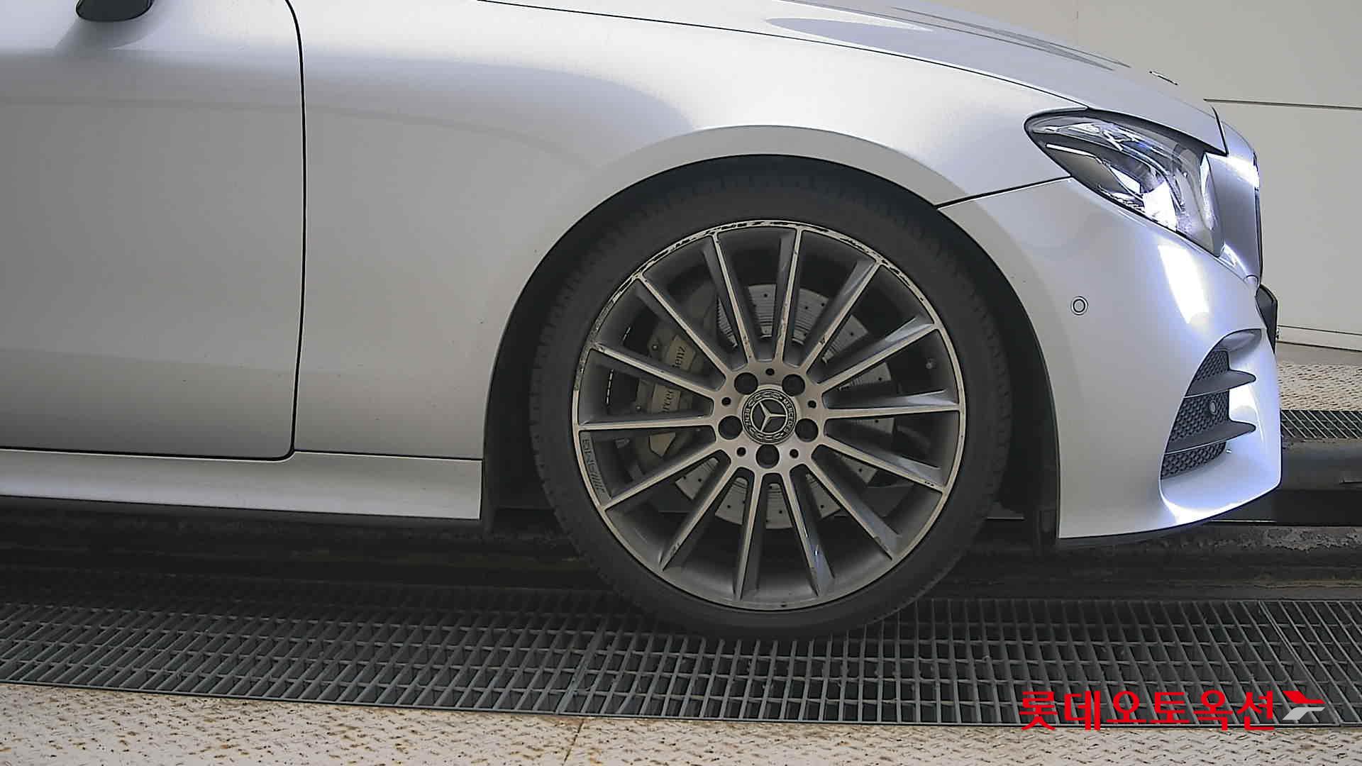 Mercedes-Benz E450 4Matic Coupe id 3446786 из Кореи 23