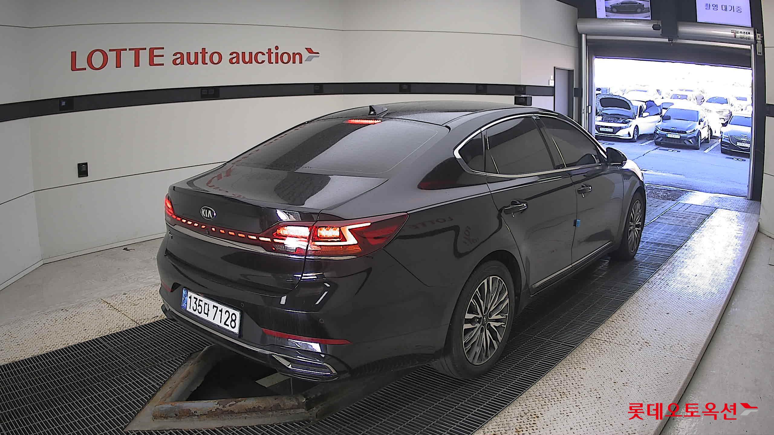 Kia K7 2021 Черный из Кореи, фото 4