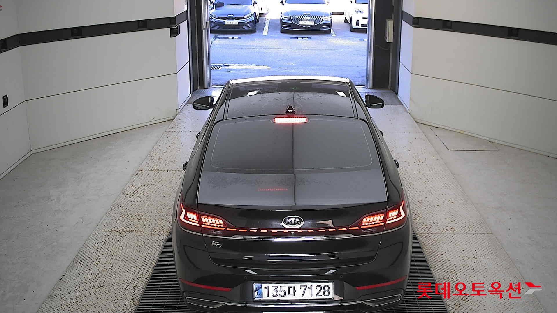 Kia K7 2021 Черный из Кореи, фото 5