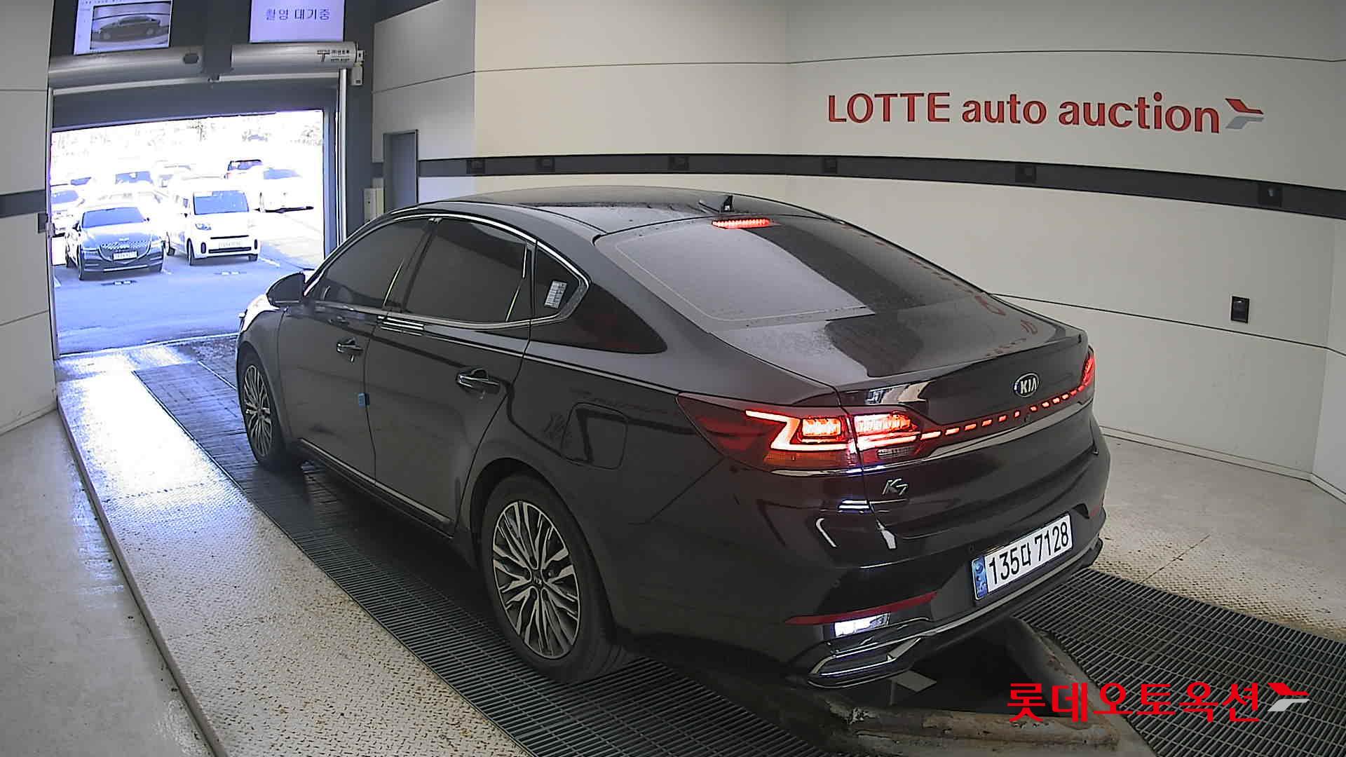 Kia K7 2021 Черный из Кореи, фото 6