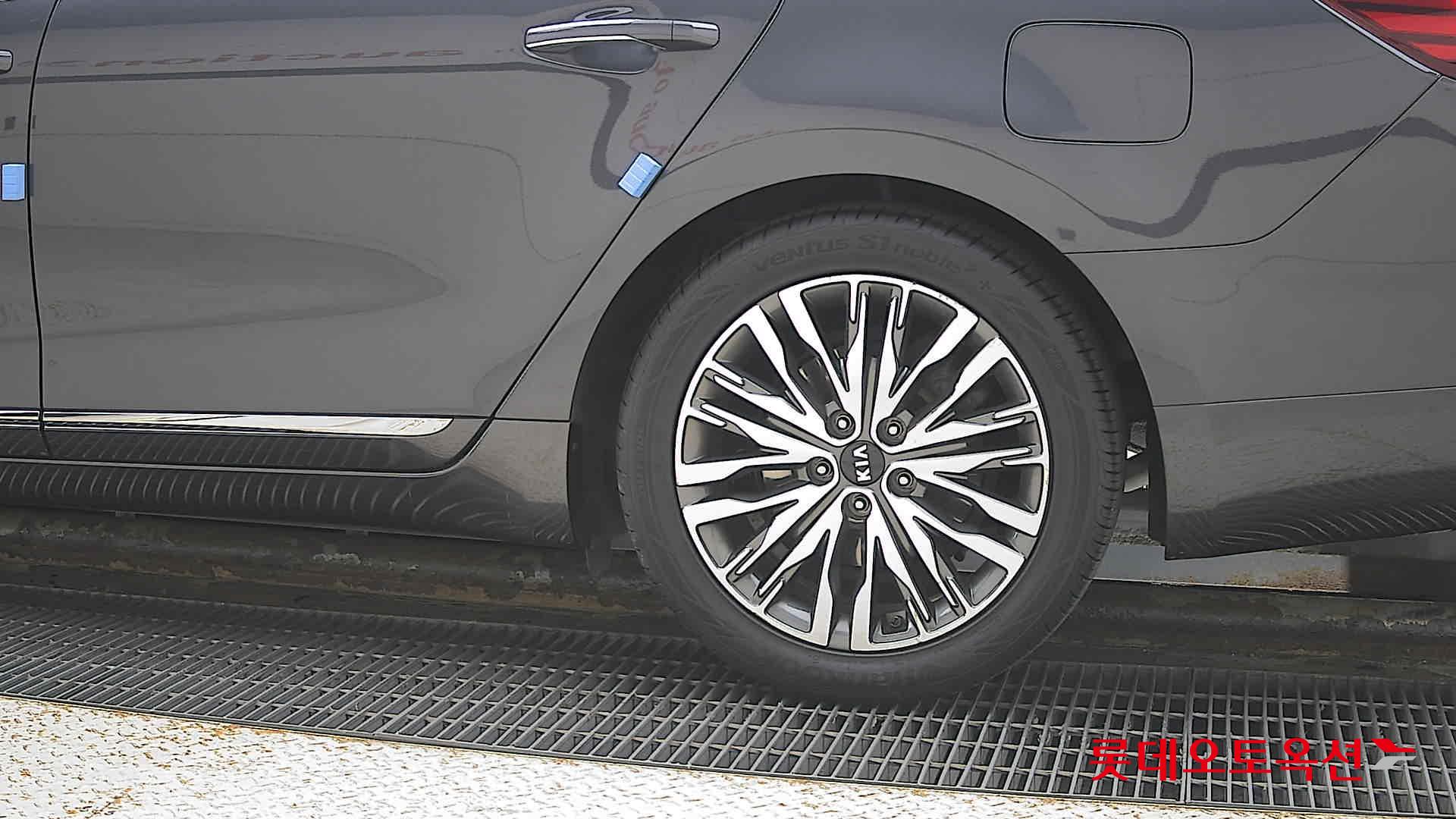 Kia K7 id 3446732 из Кореи 22