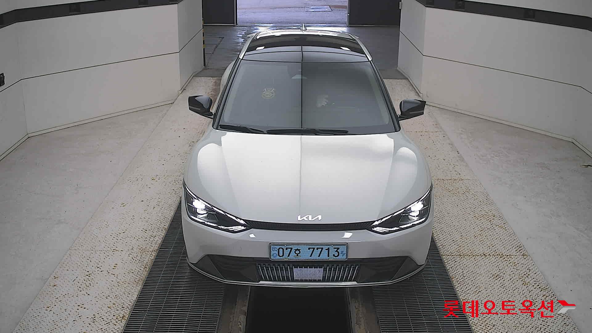 Kia EV6 id 3446727 из Кореи 8