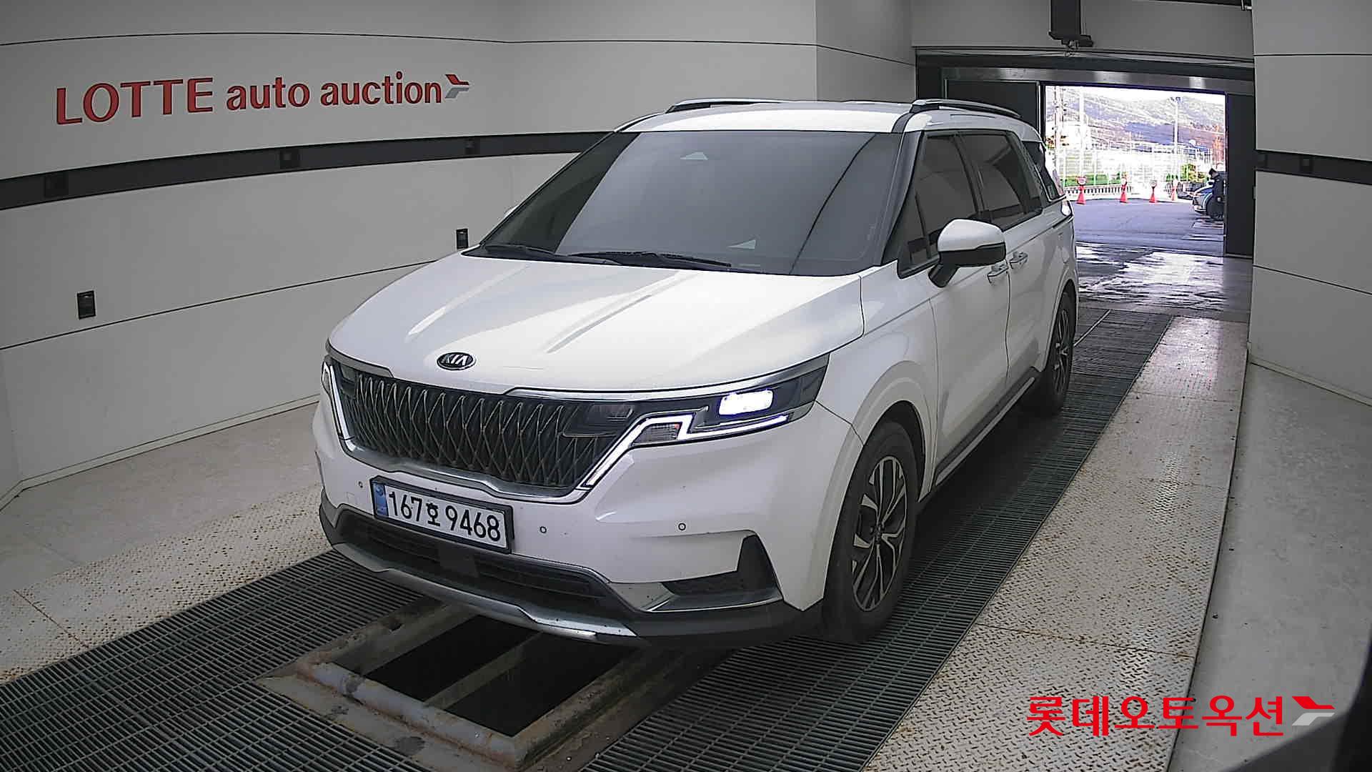 Kia Carnival 2021 Белый из Кореи