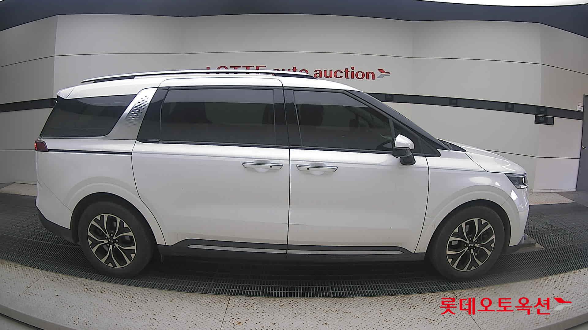 Kia Carnival 2021 Белый из Кореи, фото 3