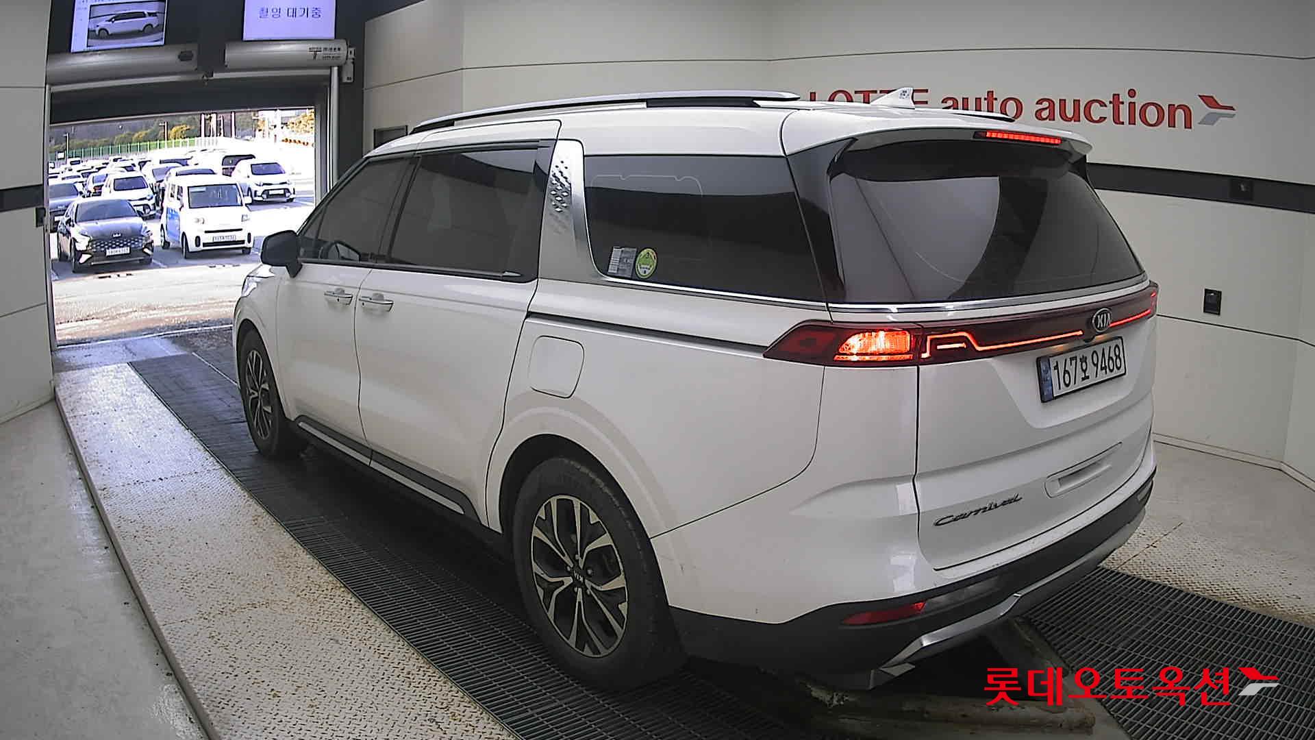 Kia Carnival 2021 Белый из Кореи, фото 6