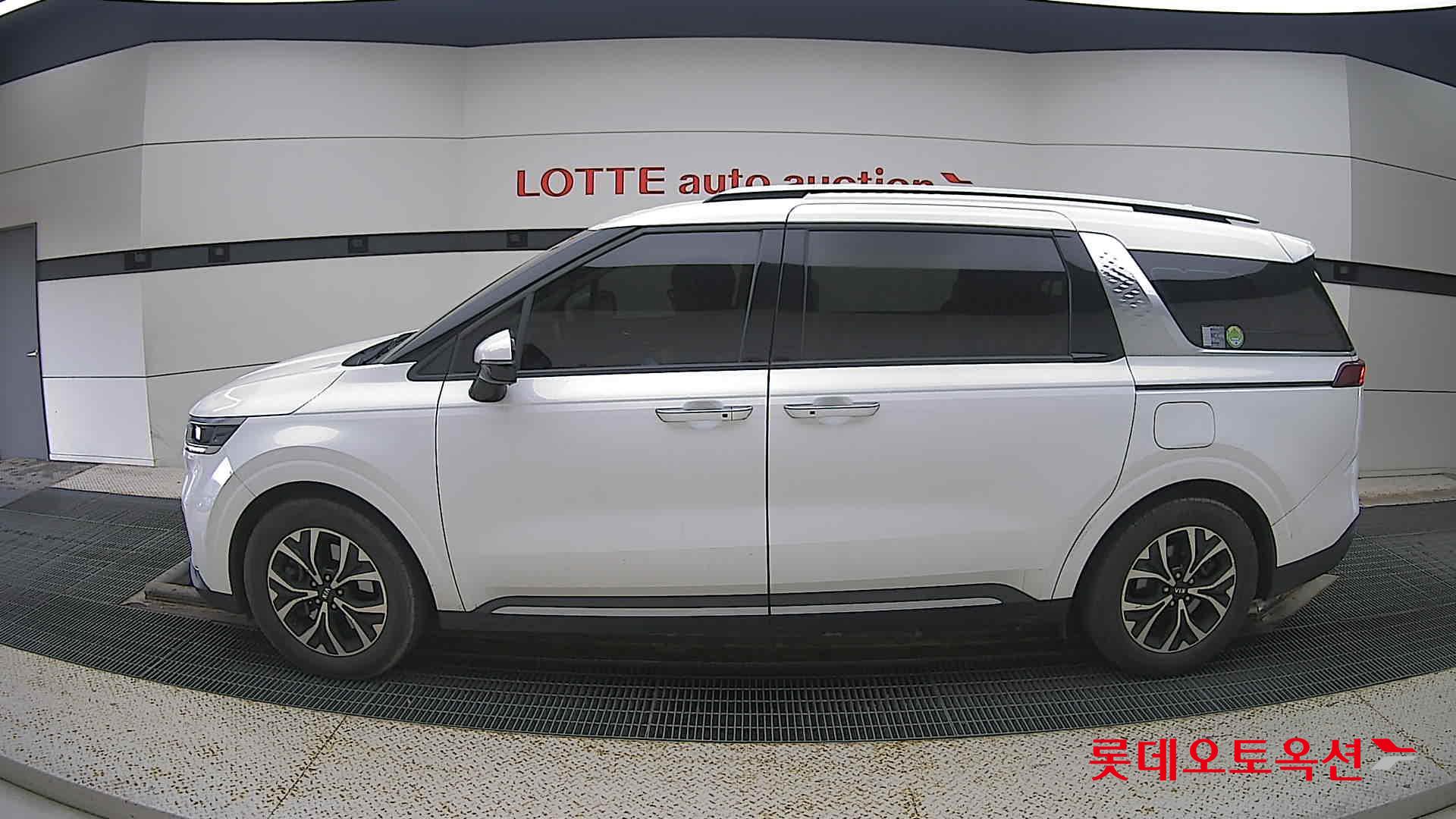 Kia Carnival id 3471534 из Кореи 7