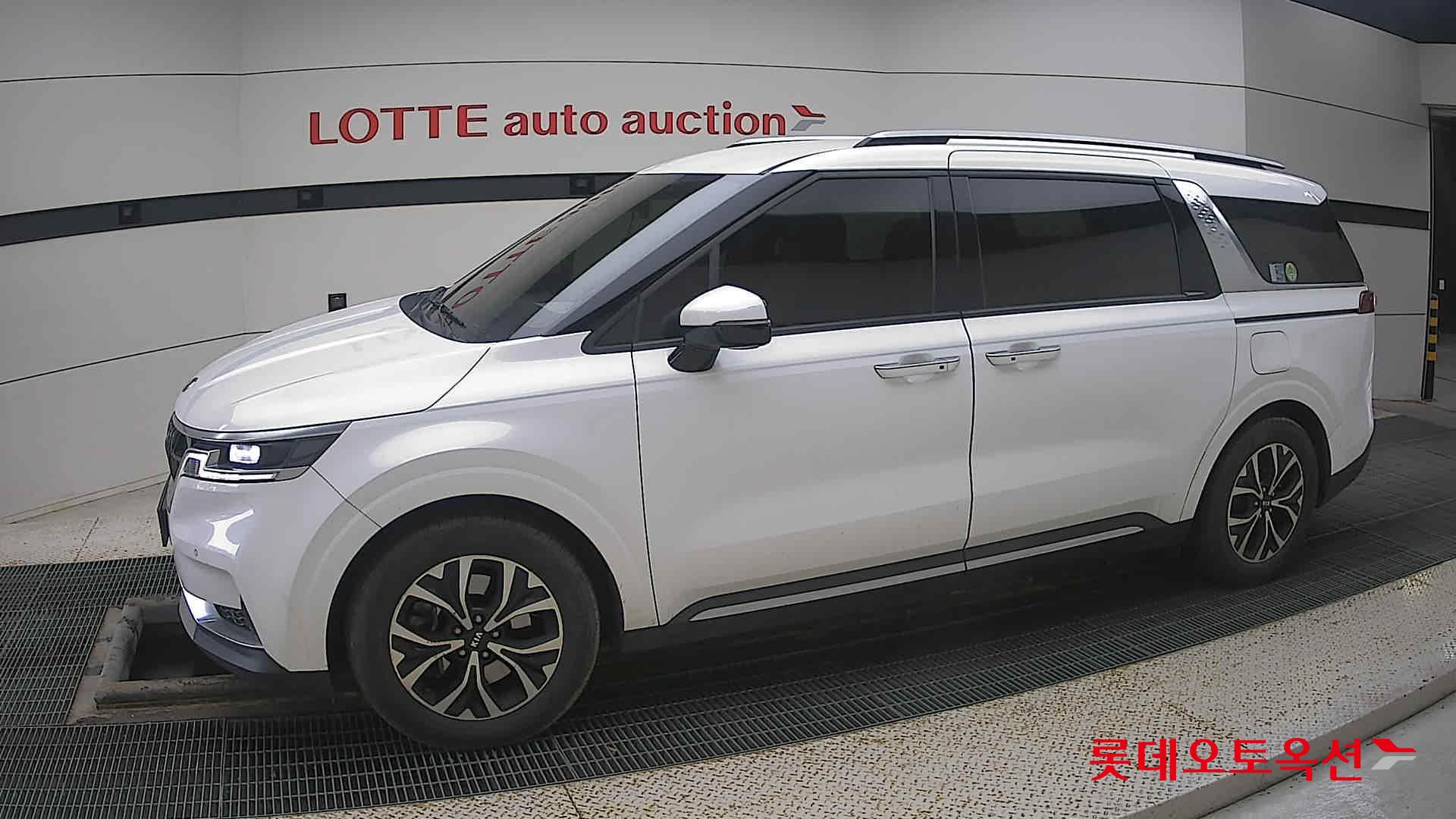 Kia Carnival id 3471534 из Кореи 12