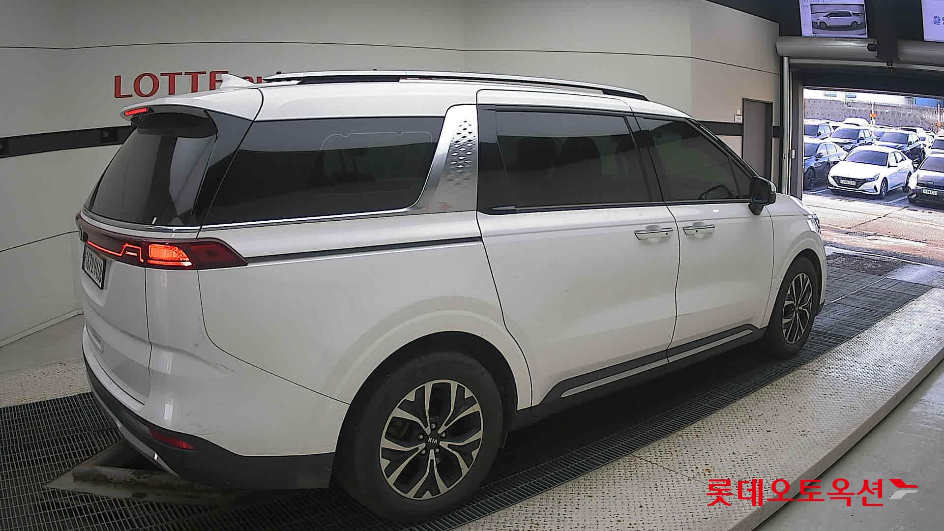 Kia Carnival id 3471534 из Кореи 19