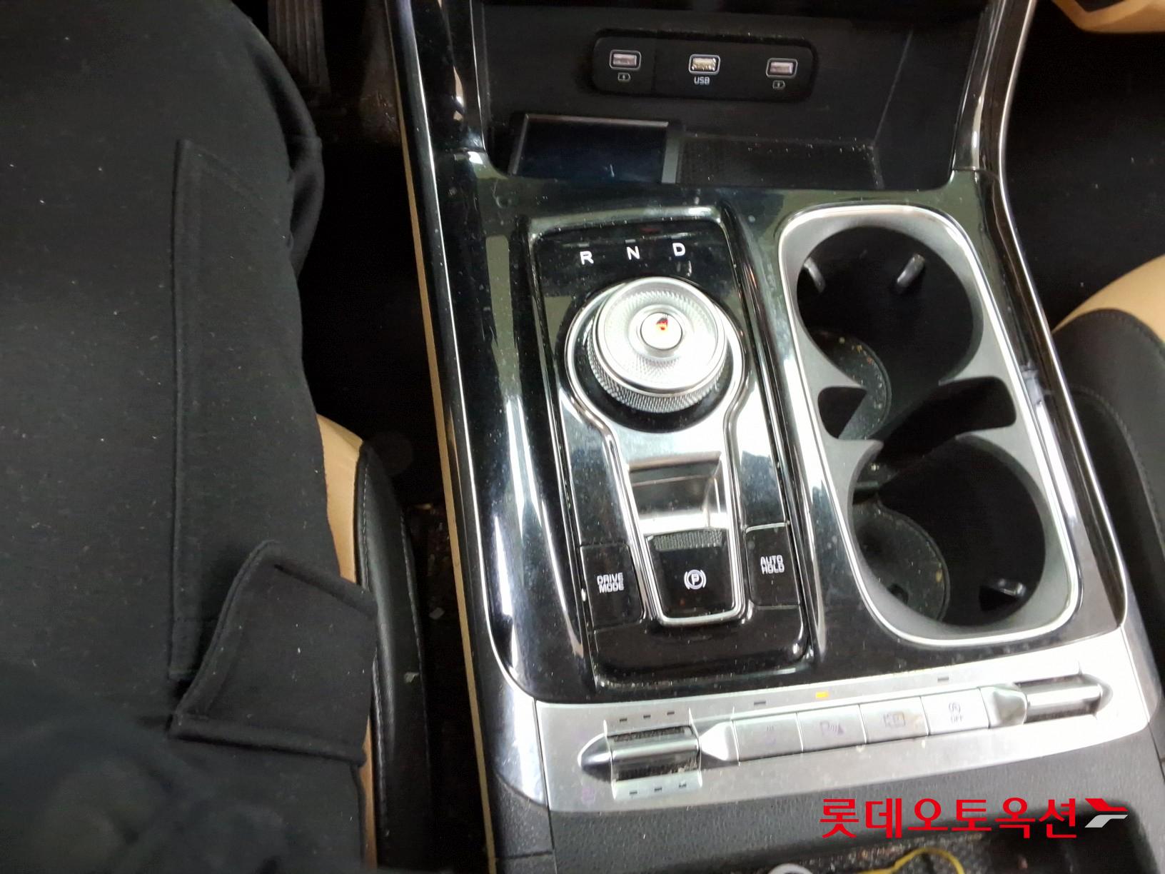 Kia Carnival id 3471534 из Кореи 32