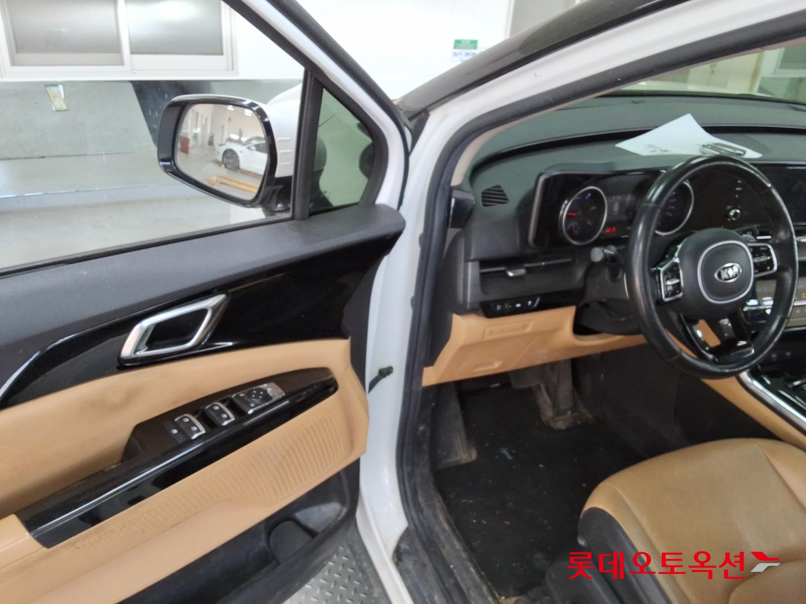 Kia Carnival id 3471534 из Кореи 35